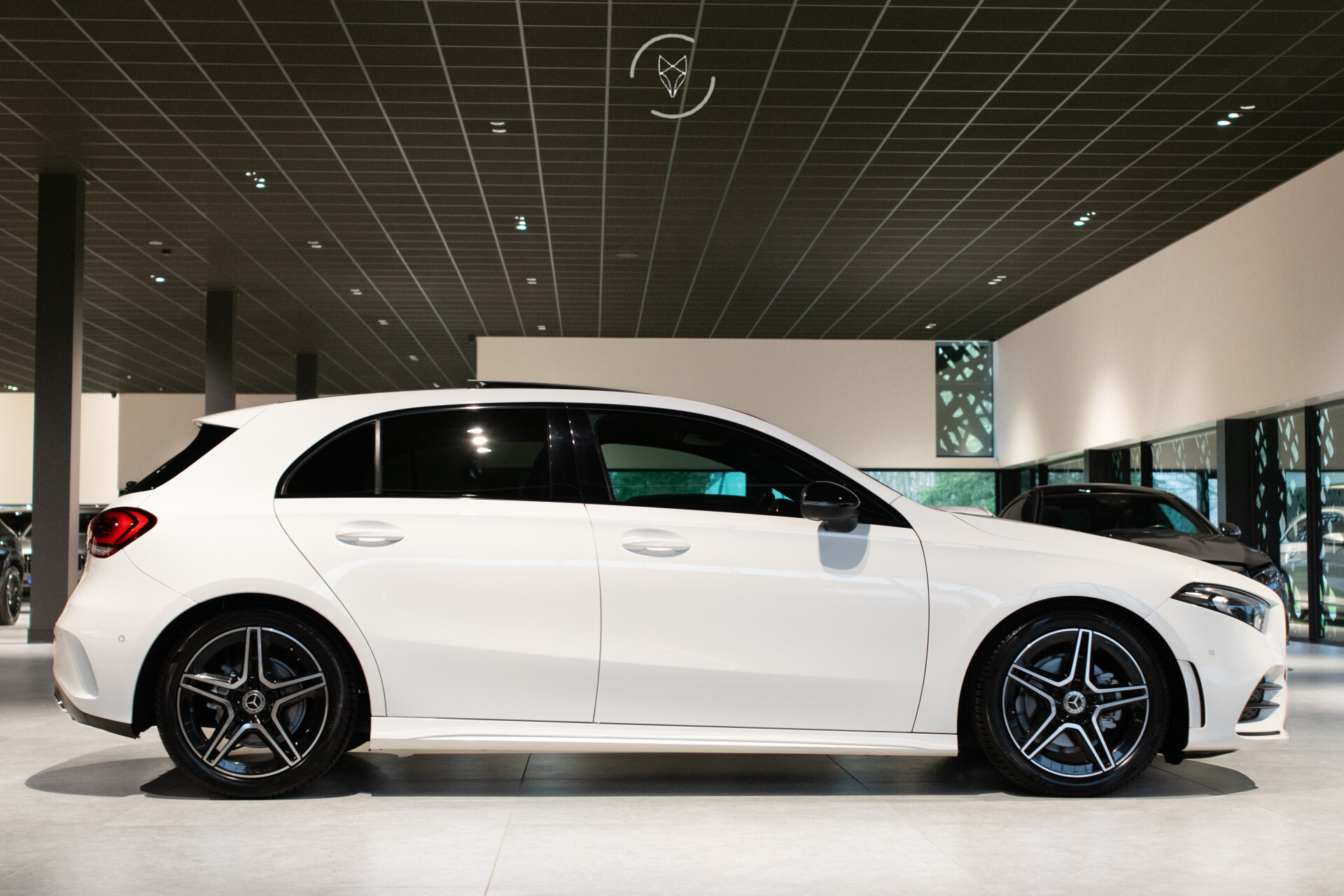 Mercedes-Benz A-Klasse 180 d AMG Night | Panorama | Widescreen | LED | MBUX Aut7 Foto 3