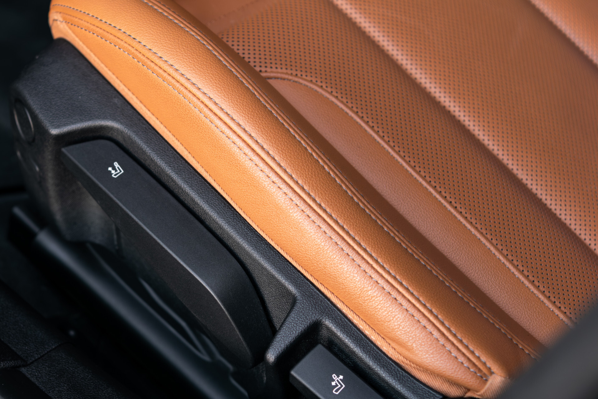 BMW 3 Serie Touring 330e Business Edition Plus Neem contact met ons op voor meer informatie Foto 16