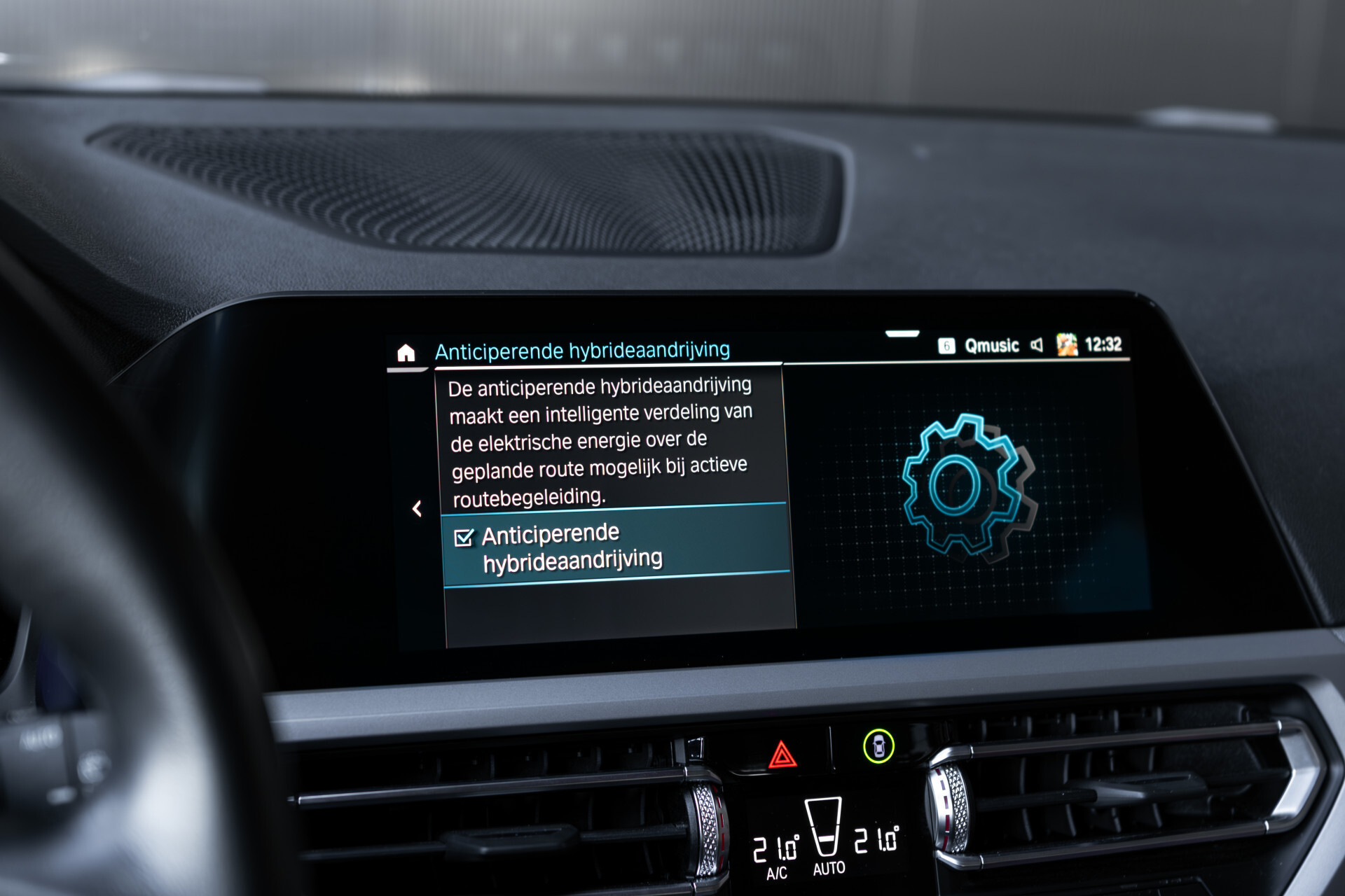 BMW 3 Serie Touring 330e Business Edition Plus Neem contact met ons op voor meer informatie Foto 19