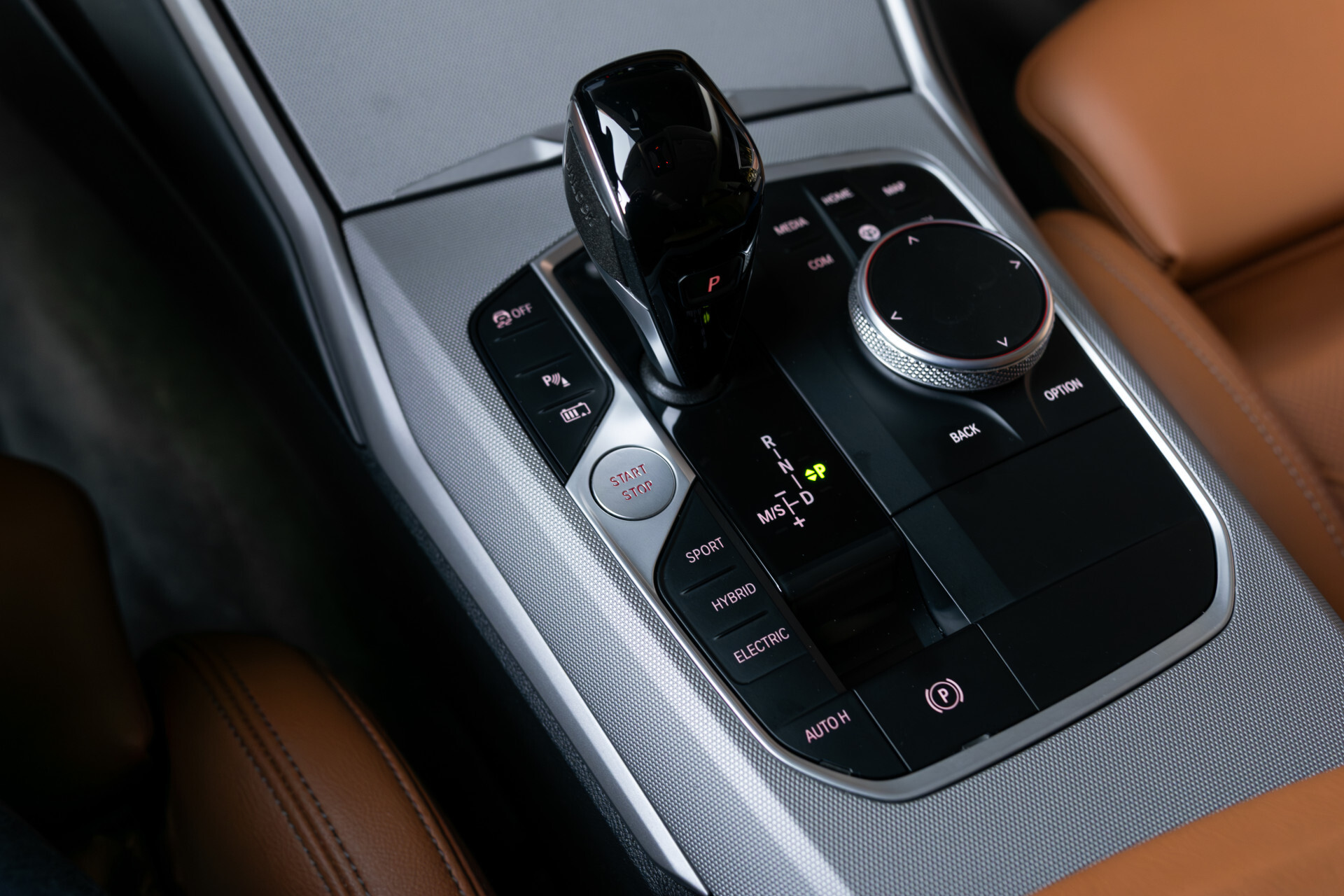 BMW 3 Serie Touring 330e Business Edition Plus Neem contact met ons op voor meer informatie Foto 34