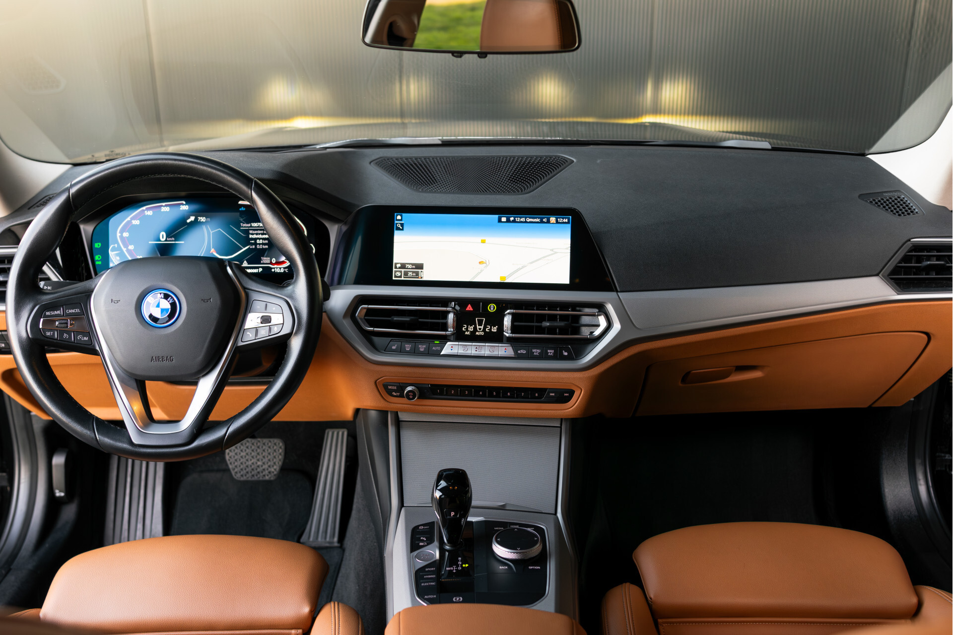 BMW 3 Serie Touring 330e Business Edition Plus Neem contact met ons op voor meer informatie Foto 36