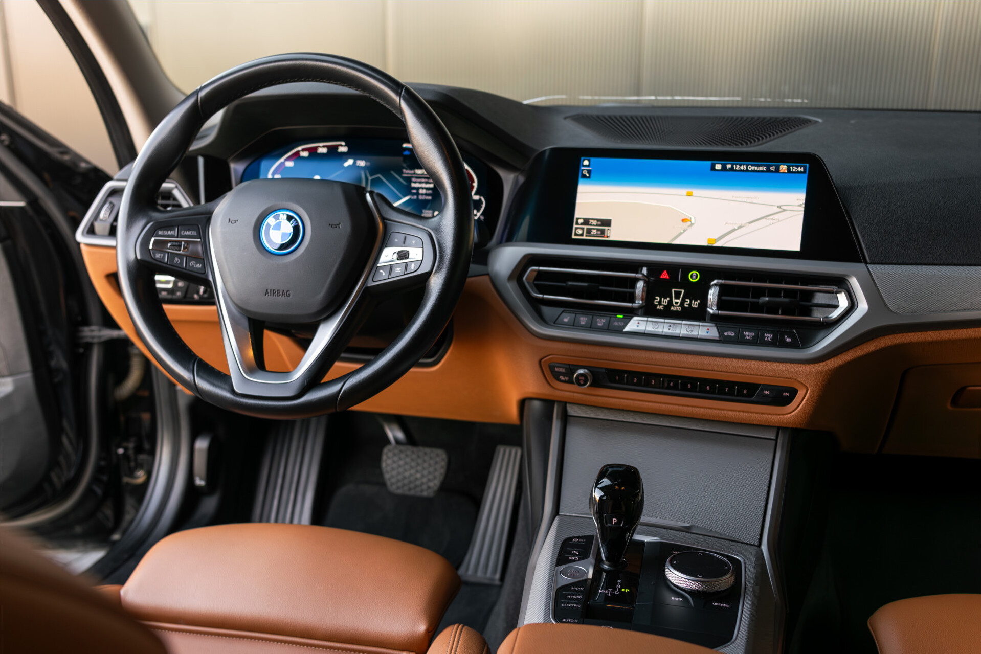 BMW 3 Serie Touring 330e Business Edition Plus Neem contact met ons op voor meer informatie Foto 38