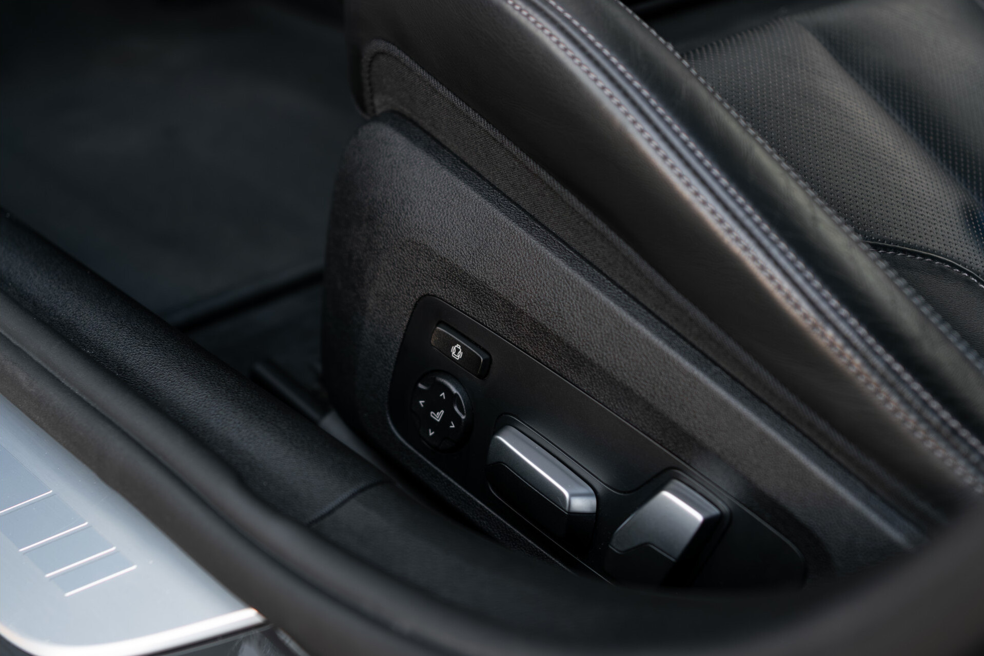 BMW 8 Serie Gran Coupé 840i xDrive High Executive Dravit Grey | Carbon | Achterassturing | Performance stoelen | ACC | HK Sound | Full Options Foto 21