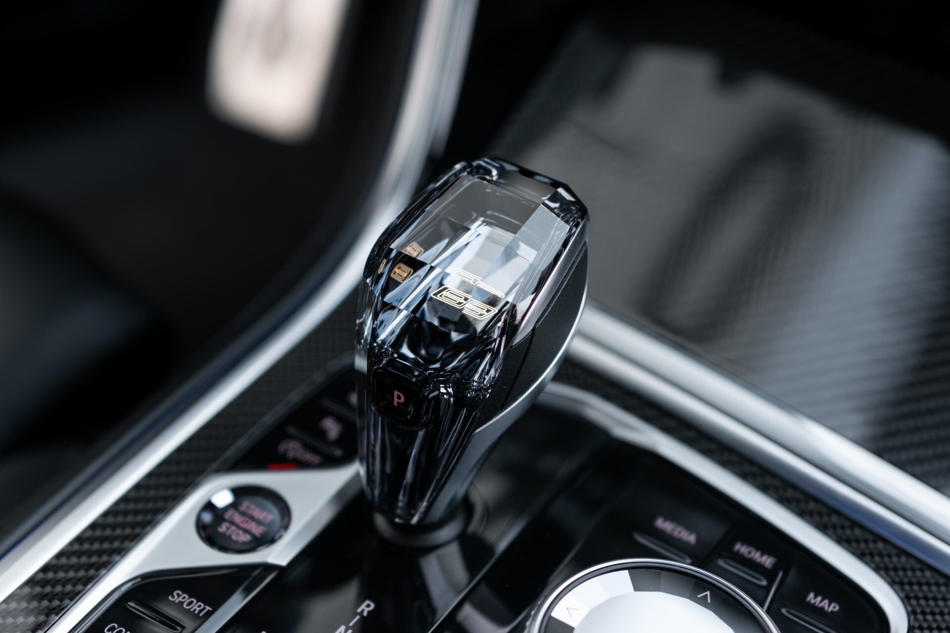 BMW 8 Serie Gran Coupé 840i xDrive High Executive Dravit Grey | Carbon | Achterassturing | Performance stoelen | ACC | HK Sound | Full Options Foto 28