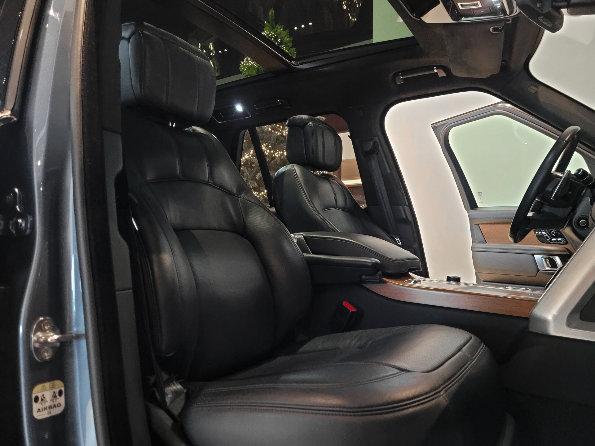 Land Rover Range Rover 4.4 SDV8 Autobiography SVO | Full options | volledig historie | NL auto Foto 10