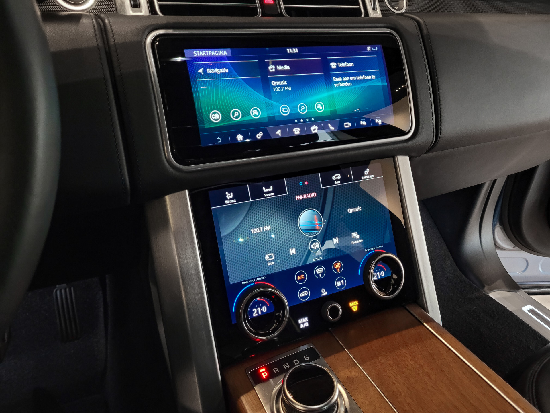 Land Rover Range Rover 4.4 SDV8 Autobiography SVO | Full options | volledig historie | NL auto Foto 32