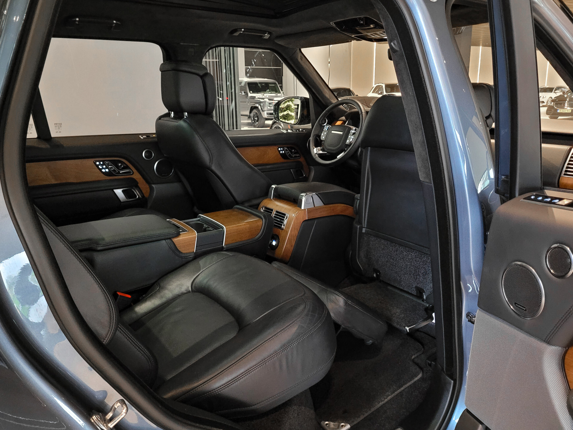 Land Rover Range Rover 4.4 SDV8 Autobiography SVO | Full options | volledig historie | NL auto Foto 33