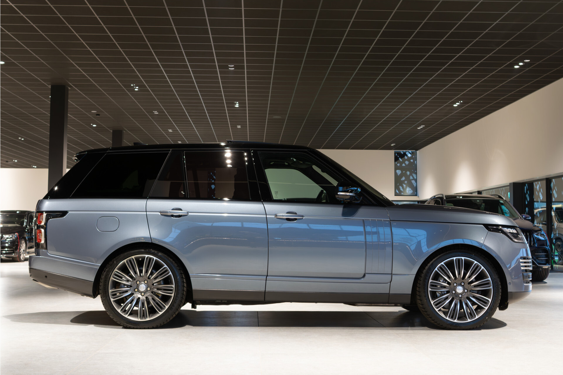 Land Rover Range Rover 4.4 SDV8 Autobiography SVO | Full options | volledig historie | NL auto Foto 7