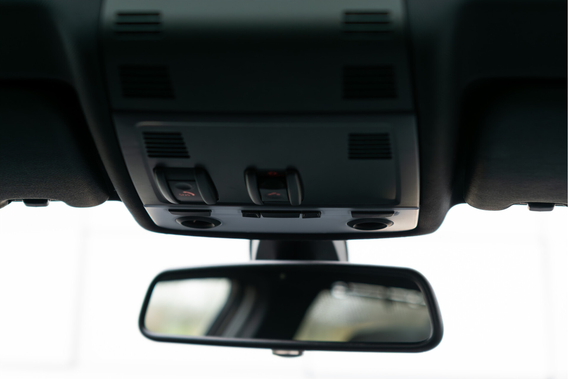 BMW 3 Serie Touring 318i M Sport Edition Pano | Shadowline | Hifi | Trekhaak | Xenon | NL auto | Aut6 Foto 29