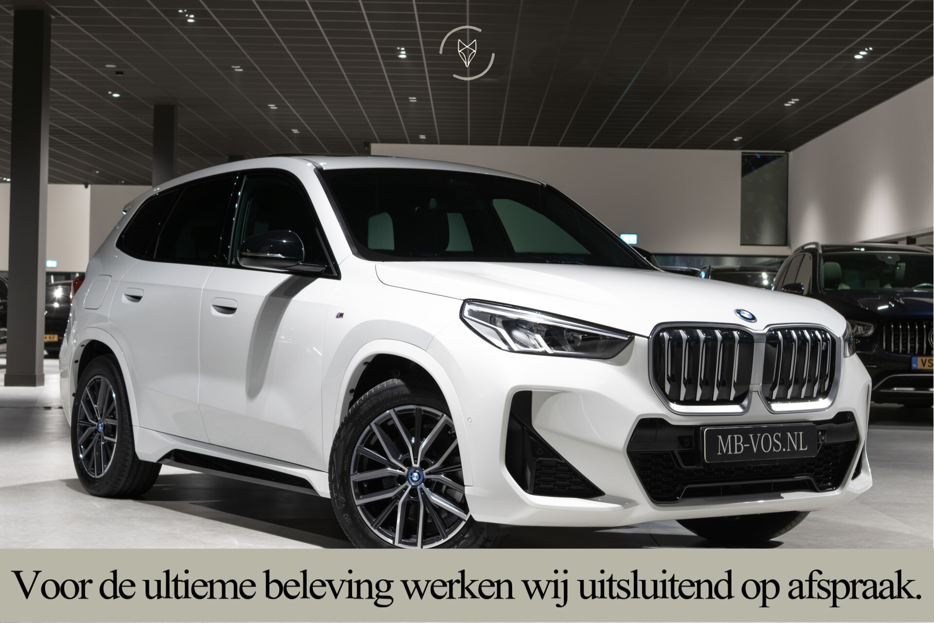 BMW iX1 xDrive30 M-sport Launch Edition 67 kWh Pano | Harman-Kardon | Massage | Incl. BTW Foto 1