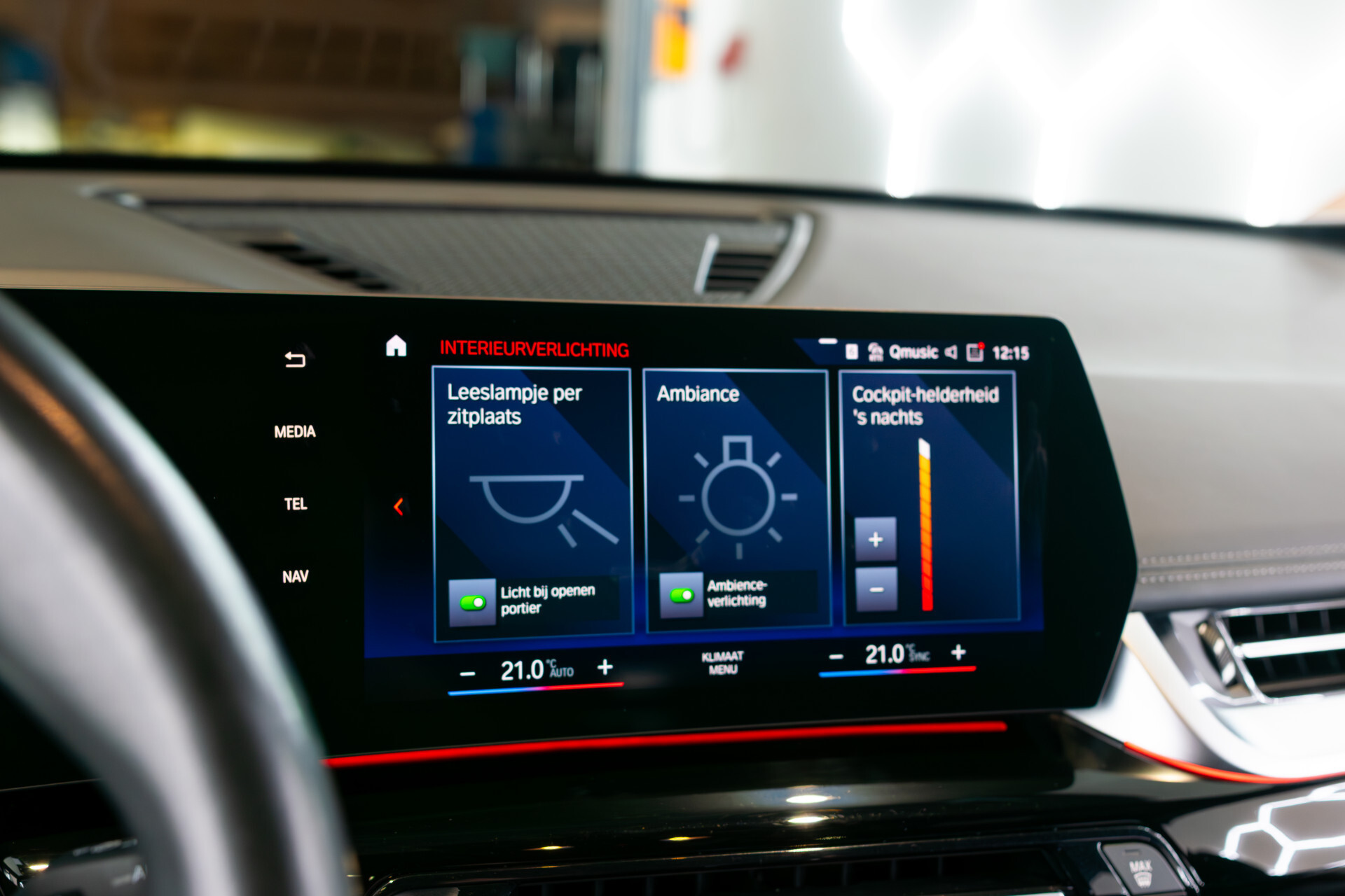 BMW iX1 xDrive30 M-sport Launch Edition 67 kWh Pano | Harman-Kardon | Massage | Incl. BTW Foto 25