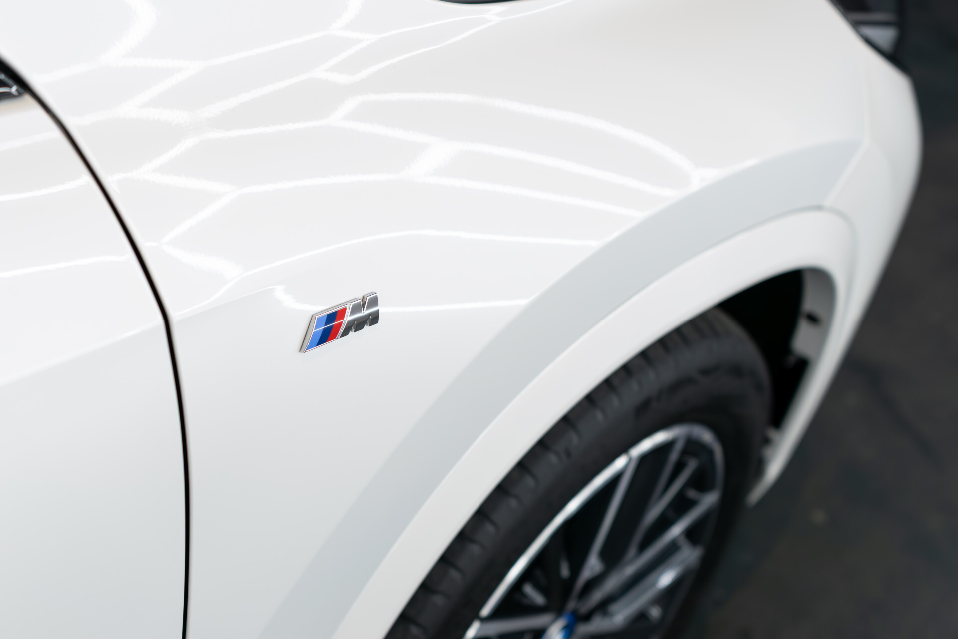 BMW iX1 xDrive30 M-sport Launch Edition 67 kWh Pano | Harman-Kardon | Massage | Incl. BTW Foto 41