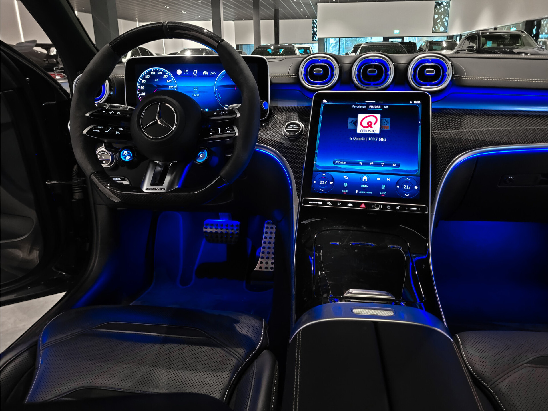 Mercedes-Benz C-Klasse AMG 63 S E Performance 4M+ 680 pk | Ceramic | Full Carbon | Aerodynamica | Night II | Performance Sound | 20" | Premium Plus Foto 8