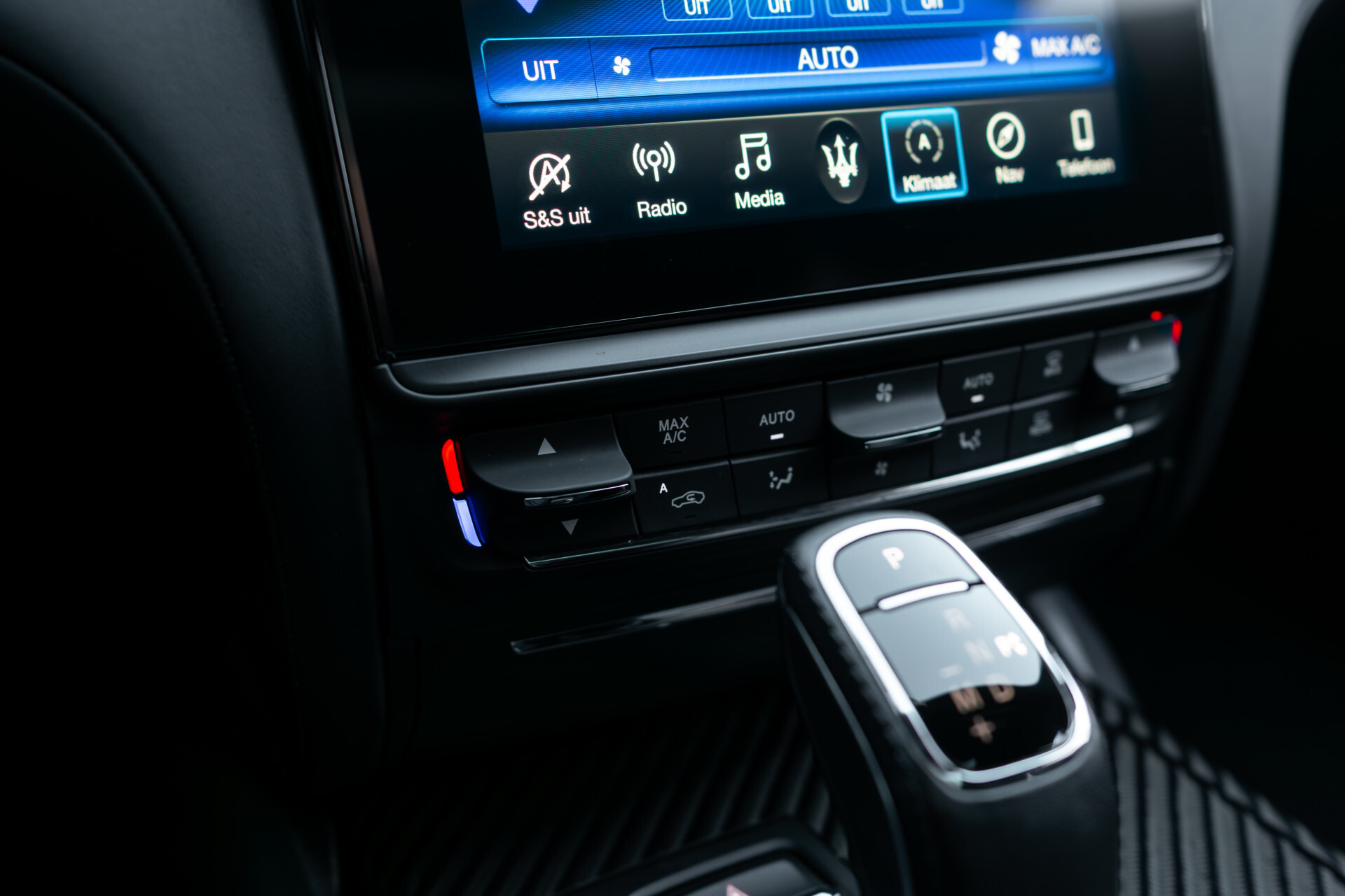 Maserati Quattroporte 3.0 S Q4 GranSport Bowers&Wilkins | Carbon | Keyless | ACC | Dak | 20" | New Service Foto 34