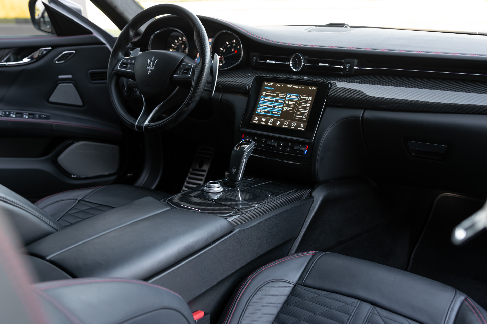 Maserati Quattroporte 3.0 S Q4 GranSport Bowers&Wilkins | Carbon | Keyless | ACC | Dak | 20" | New Service Foto 35