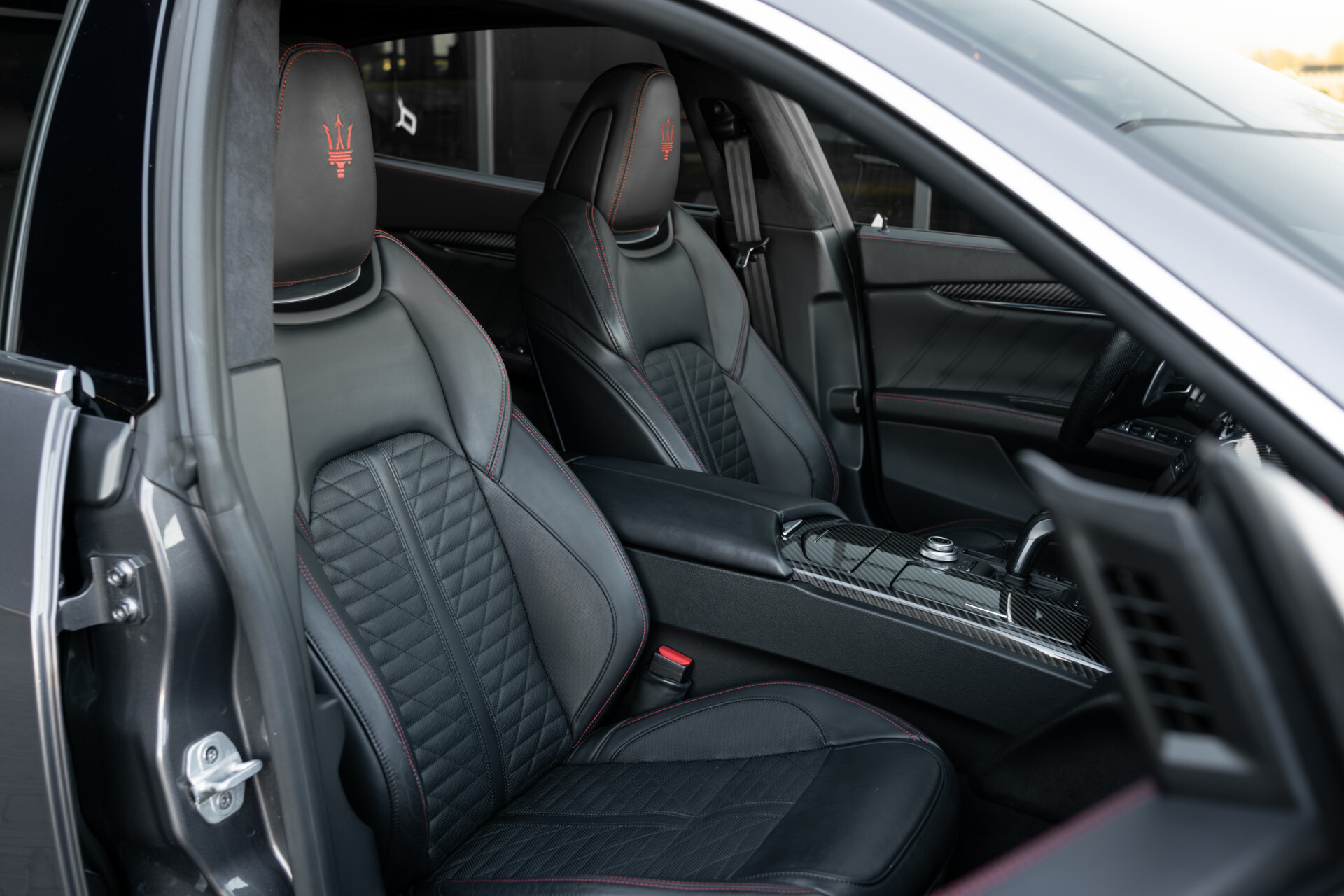 Maserati Quattroporte 3.0 S Q4 GranSport Bowers&Wilkins | Carbon | Keyless | ACC | Dak | 20" | New Service Foto 6