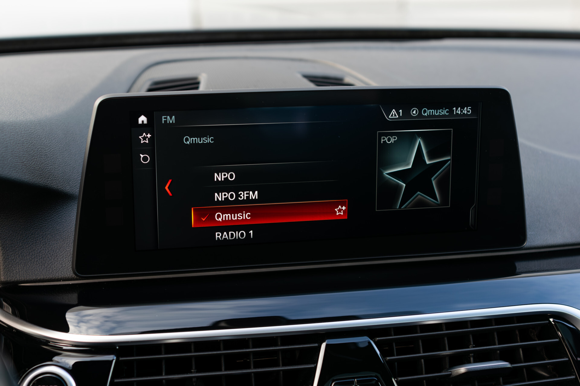 BMW 5 Serie 530i M-sport High Executive | ACC | Keyless | Pano Foto 13