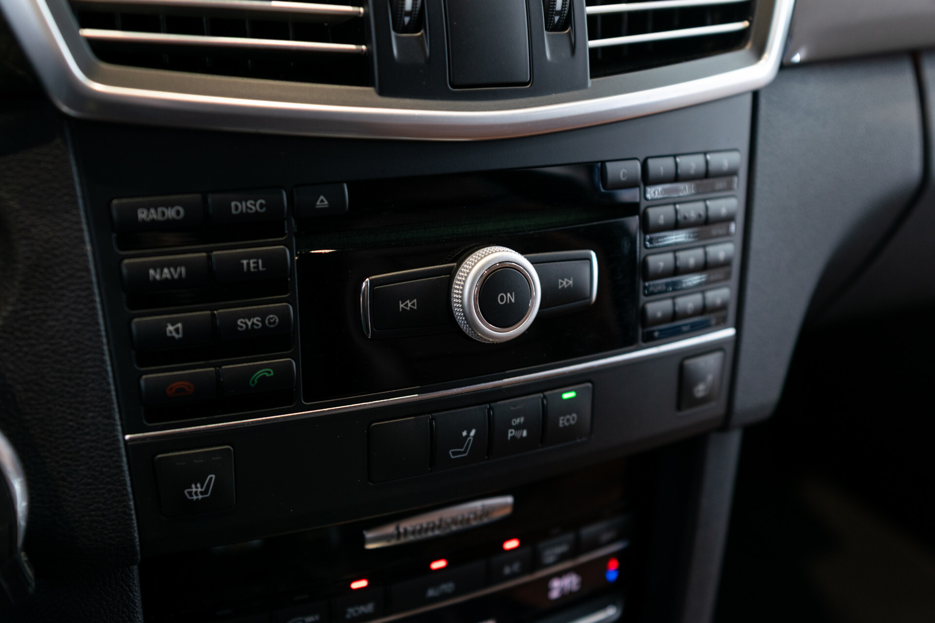 Mercedes-Benz E-Klasse Estate 200 CGI Edition Sport Leder | Trekhaak | Xenon | Verw-stoelen | LED | Privacyglas | Aut7 Foto 19