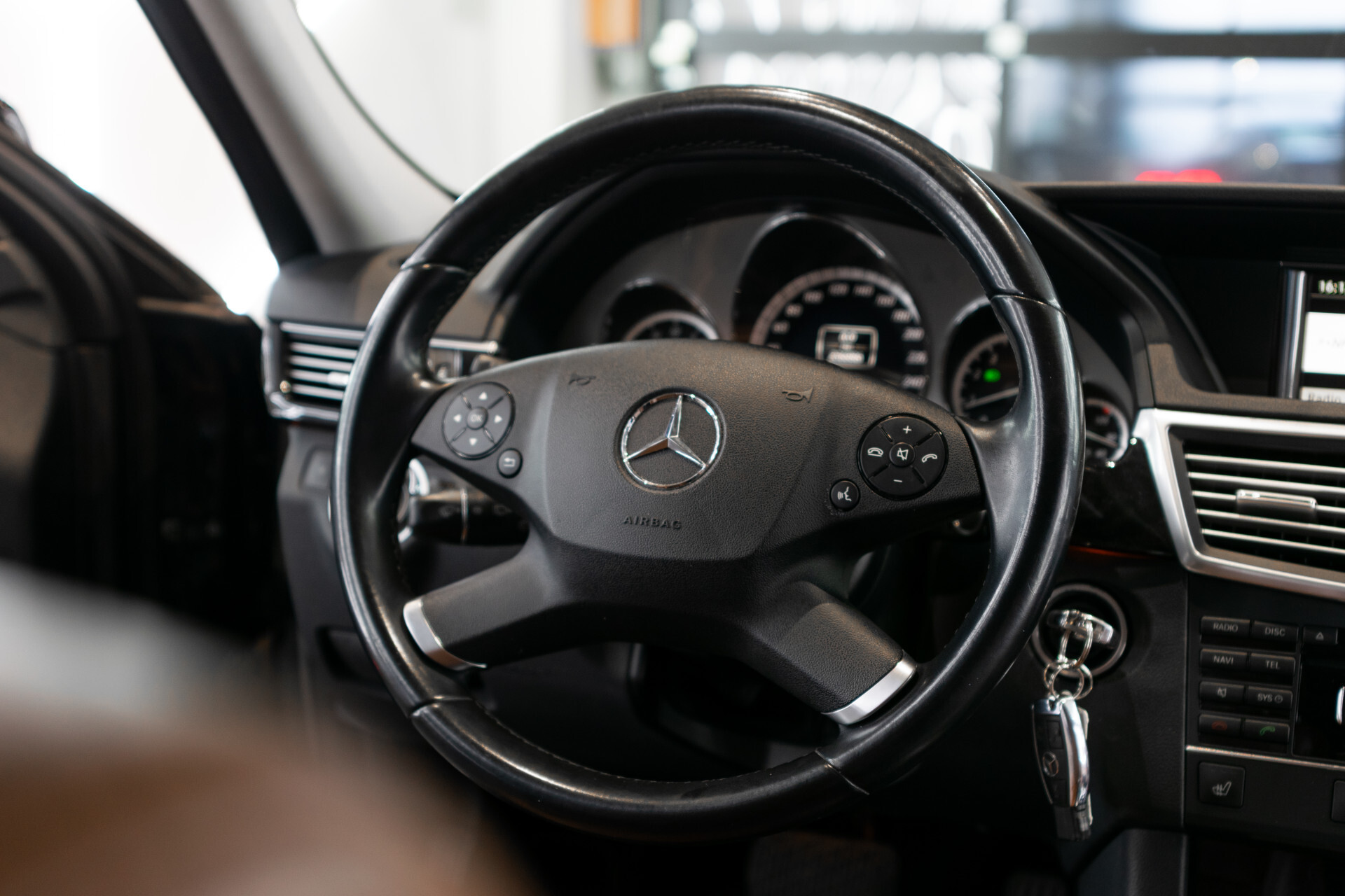 Mercedes-Benz E-Klasse Estate 200 CGI Edition Sport Leder | Trekhaak | Xenon | Verw-stoelen | LED | Privacyglas | Aut7 Foto 26