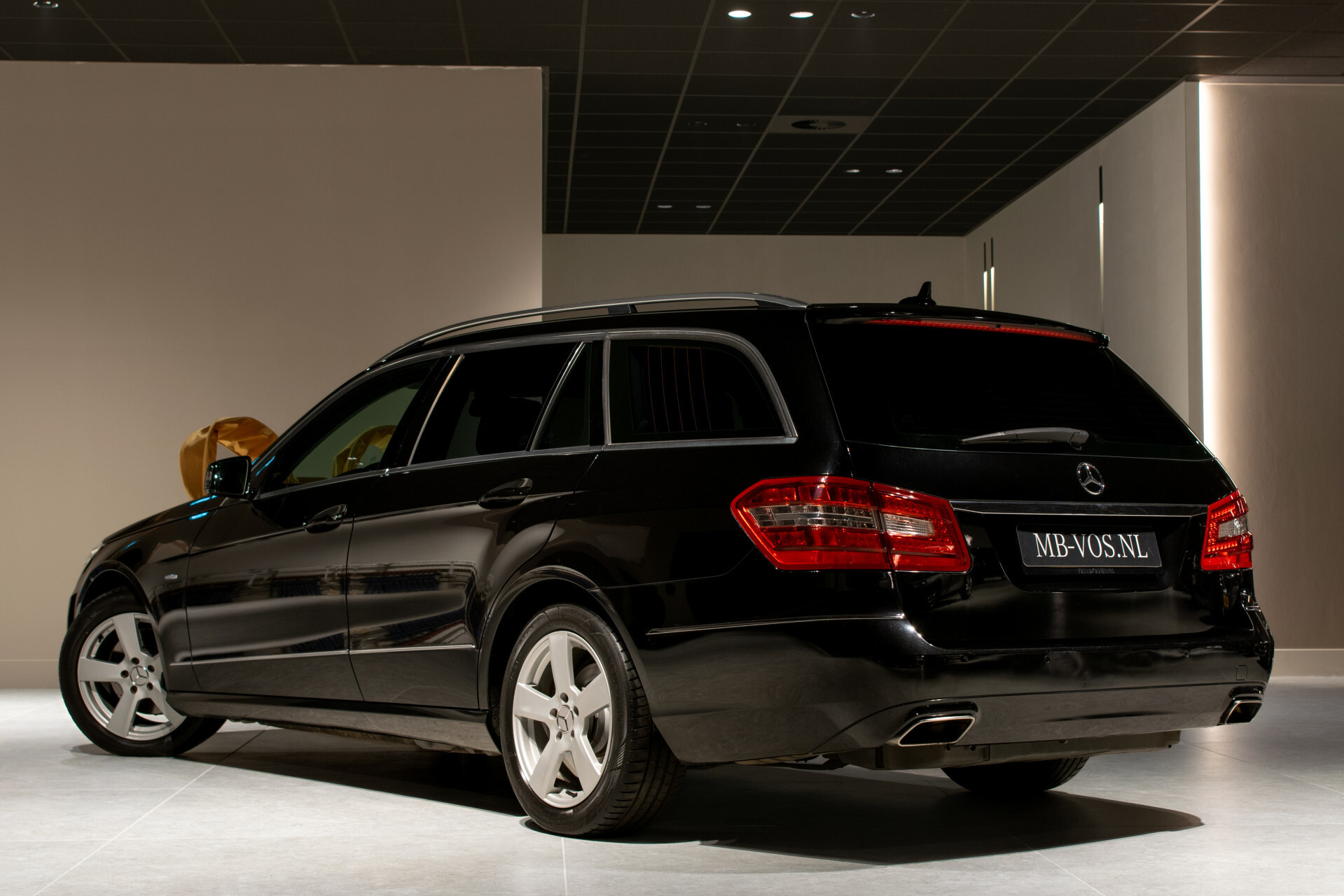 Mercedes-Benz E-Klasse Estate 200 CGI Edition Sport Leder | Trekhaak | Xenon | Verw-stoelen | LED | Privacyglas | Aut7 Foto 34