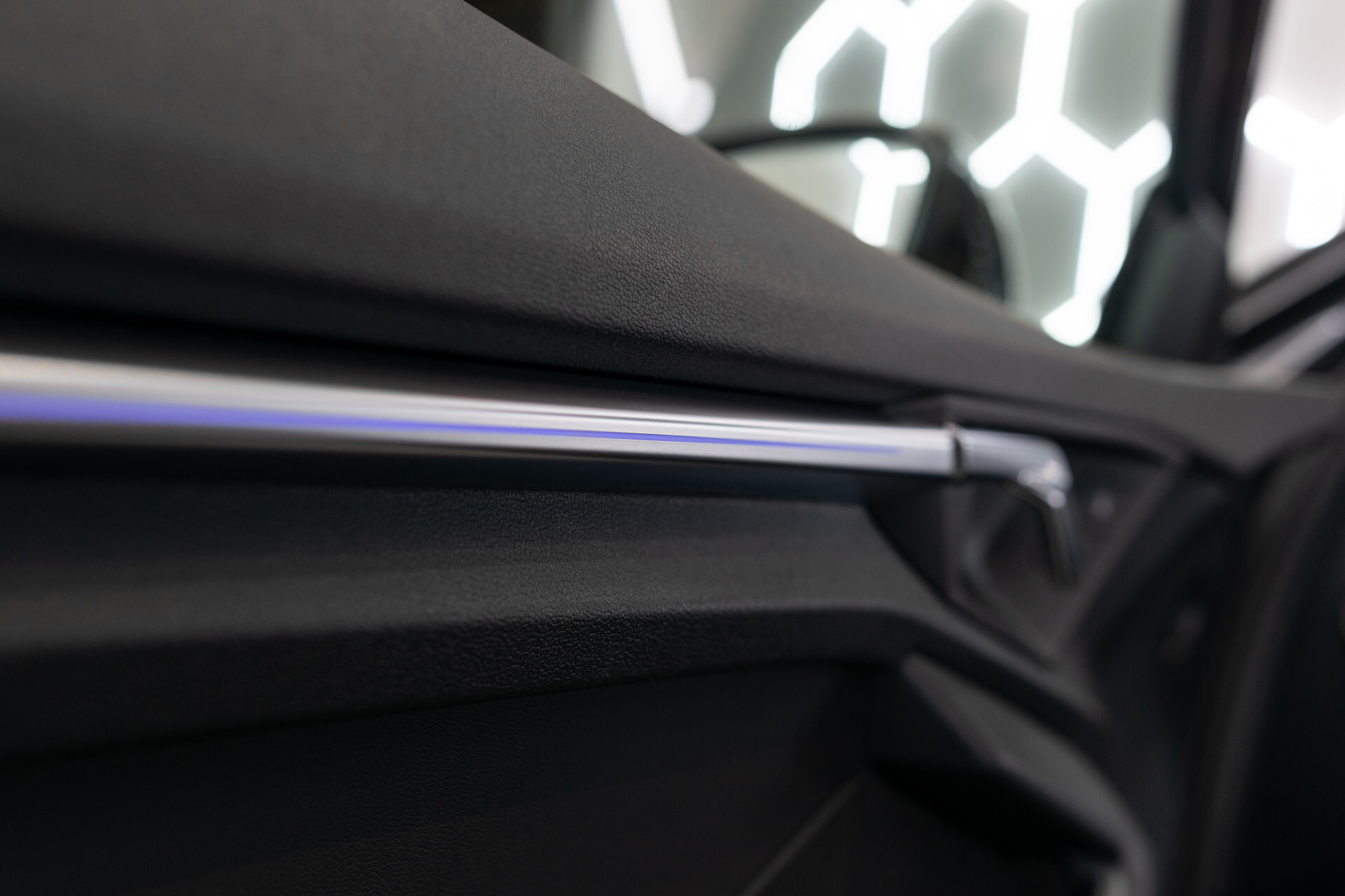 Audi A3 Sportback 30 TFSI S-Line Edition Blackline | Virtual | MMI Plus | Sound | LED | Sportstoelen | 18" | Ambient | New service/apk Foto 14