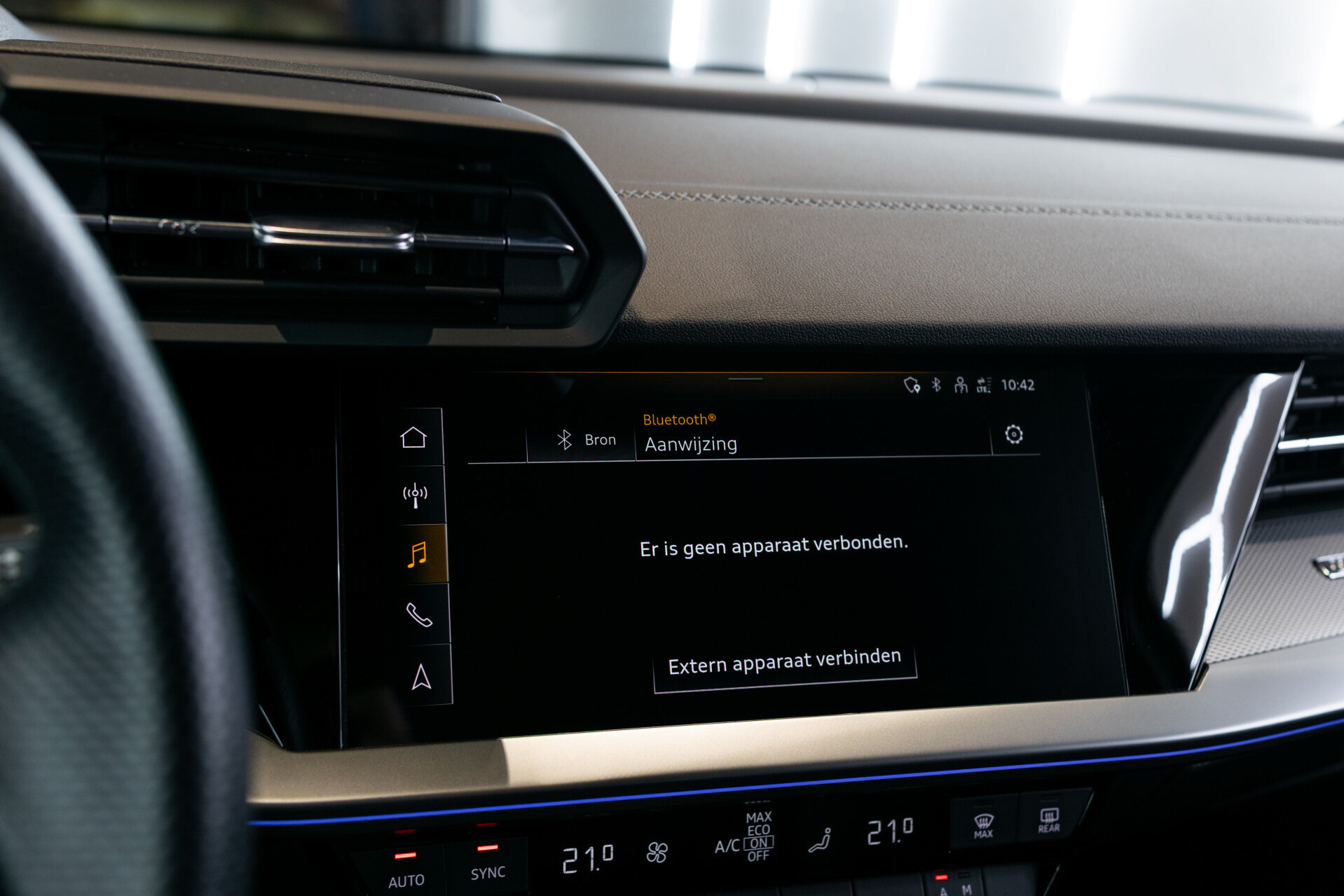 Audi A3 Sportback 30 TFSI S-Line Edition Blackline | Virtual | MMI Plus | Sound | LED | Sportstoelen | 18" | Ambient | New service/apk Foto 15