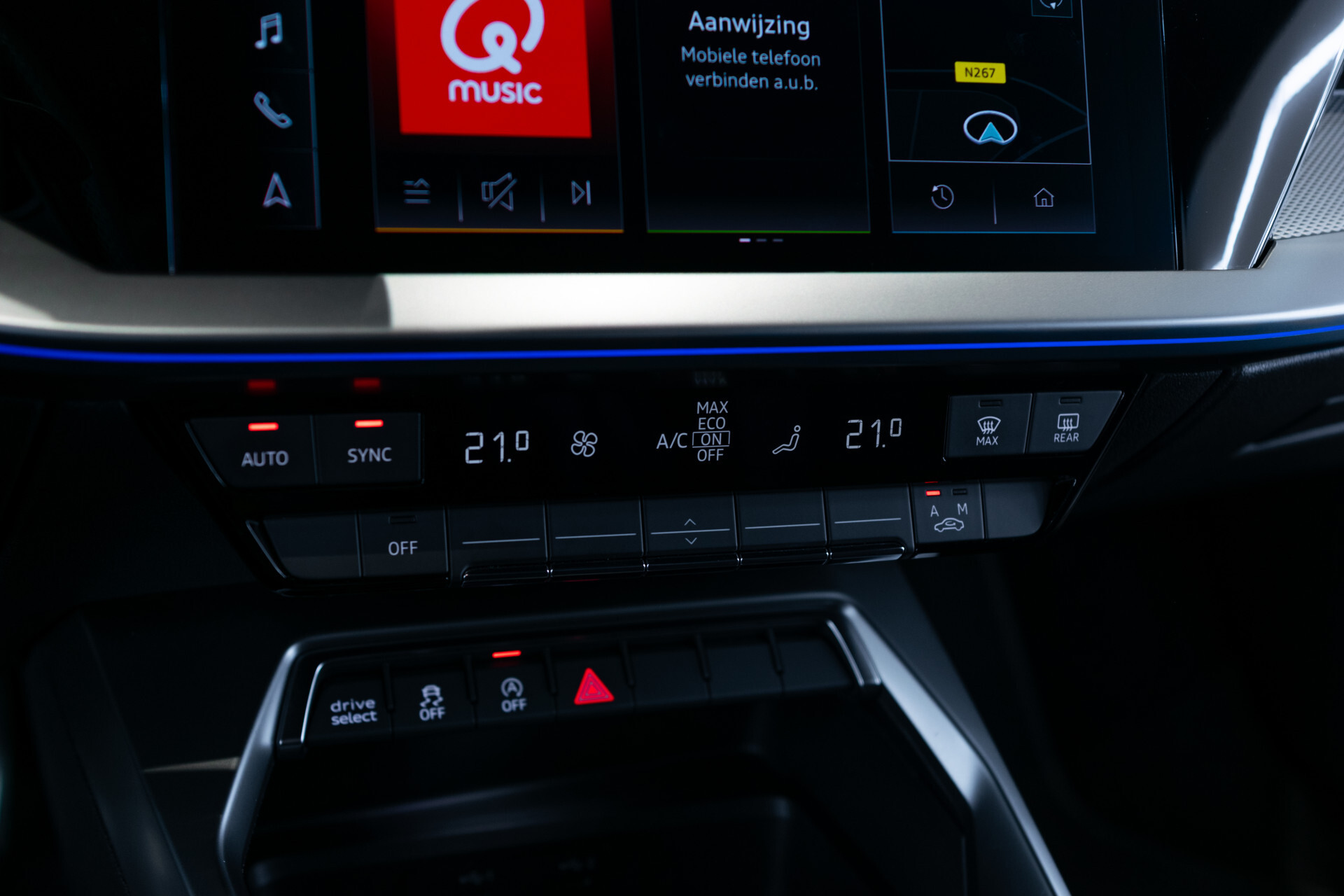 Audi A3 Sportback 30 TFSI S-Line Edition Blackline | Virtual | MMI Plus | Sound | LED | Sportstoelen | 18" | Ambient | New service/apk Foto 34