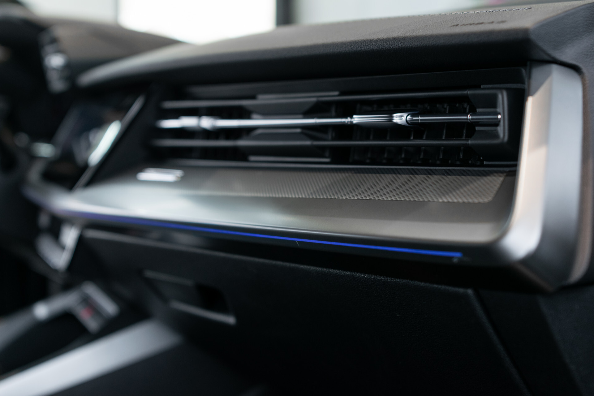 Audi A3 Sportback 30 TFSI S-Line Edition Blackline | Virtual | MMI Plus | Sound | LED | Sportstoelen | 18" | Ambient | New service/apk Foto 44