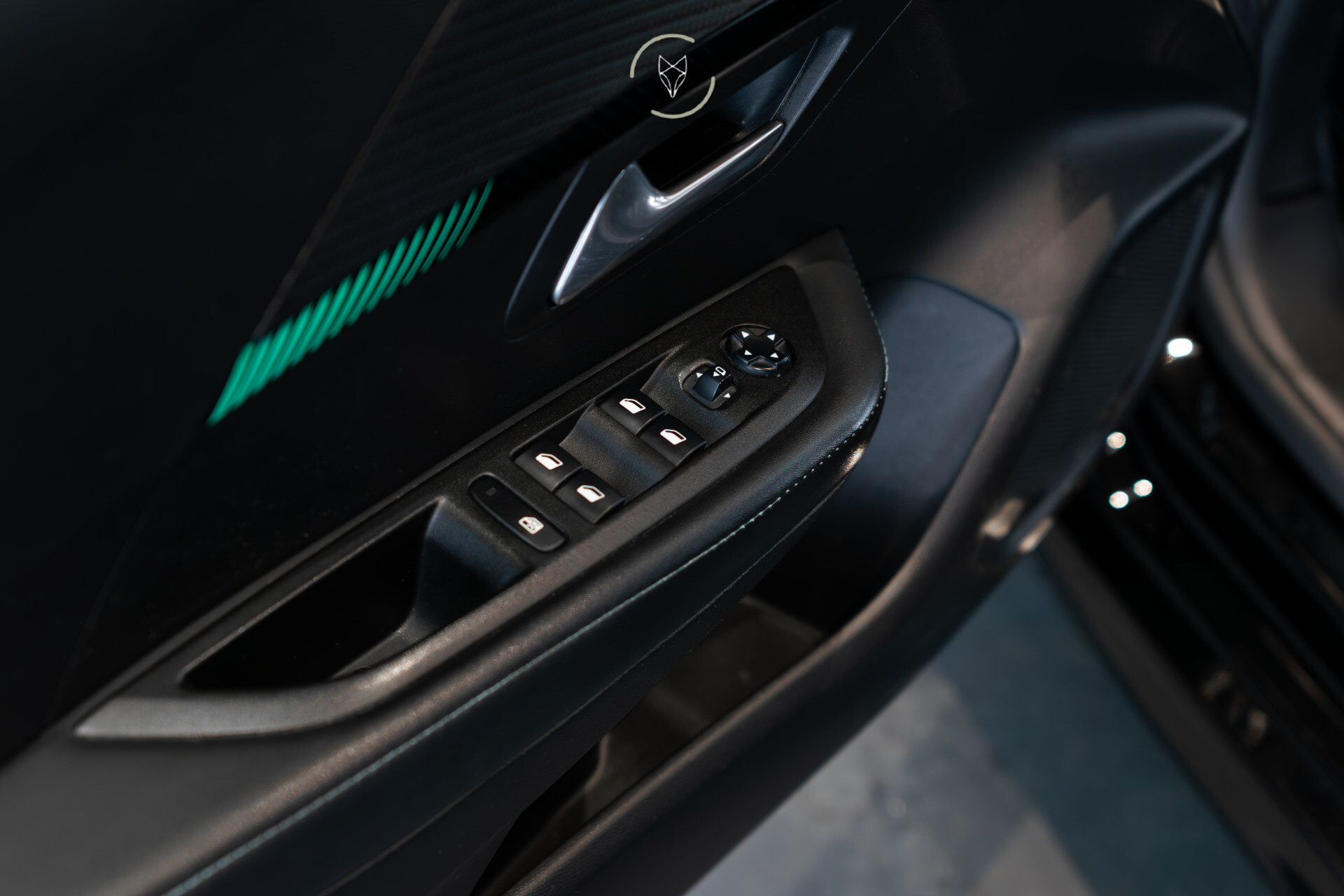 Peugeot e-208 EV Allure 50 kWh Camera | ECC | 1ste eigenaar | BTW | New service Foto 10