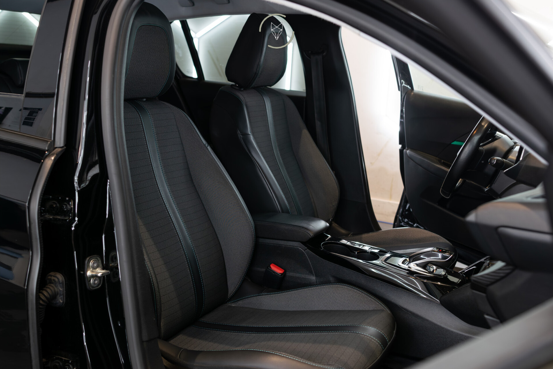 Peugeot e-208 EV Allure 50 kWh Camera | ECC | 1ste eigenaar | BTW | New service Foto 6