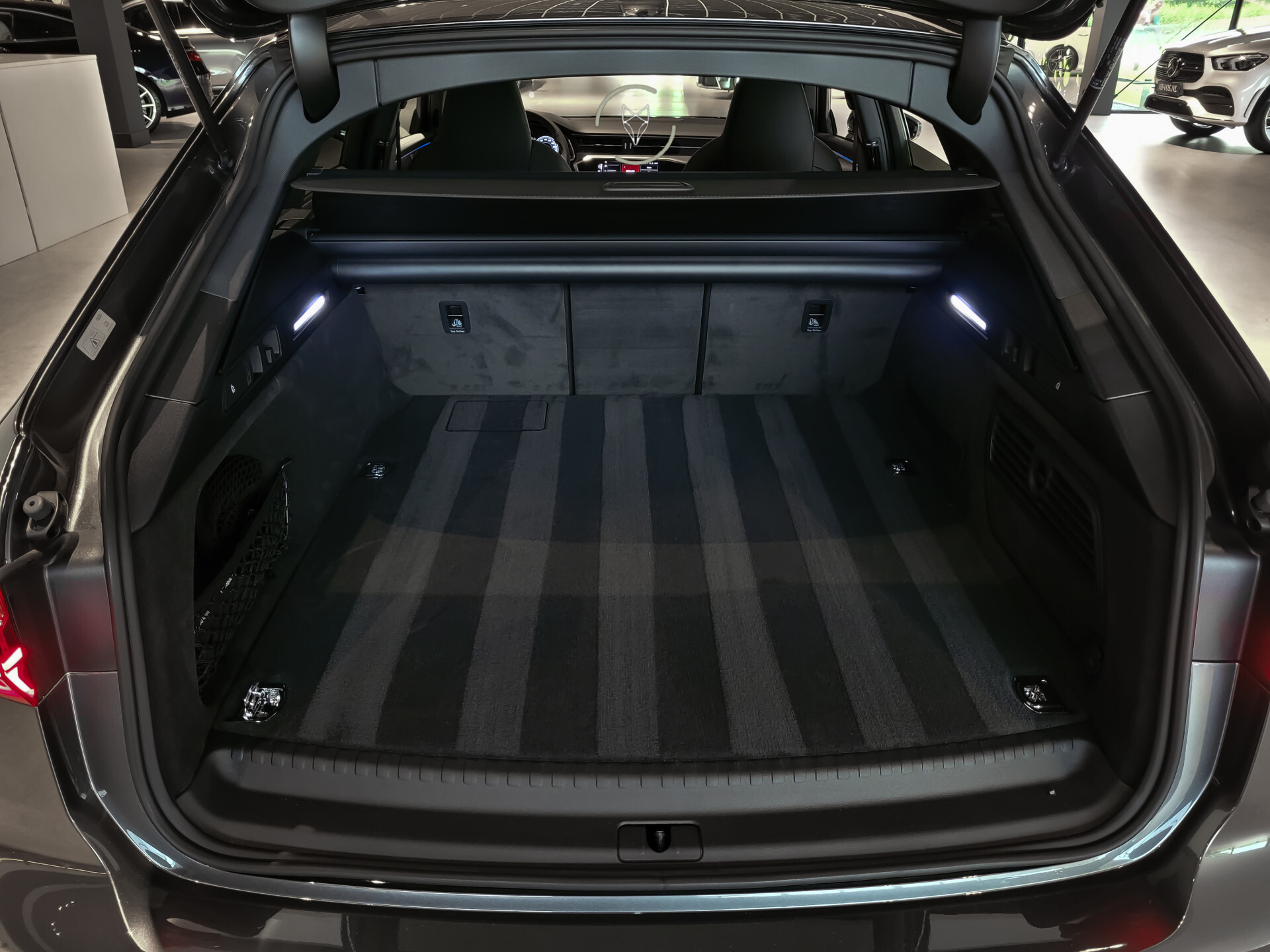 Audi A6 Avant 55 TFSI e quattro Pro Line S Competition B&O 3D | Sportstoelen+ | Comfortsleutel | HUD | Fijnnappa | 21" | Zwart optiek Foto 41