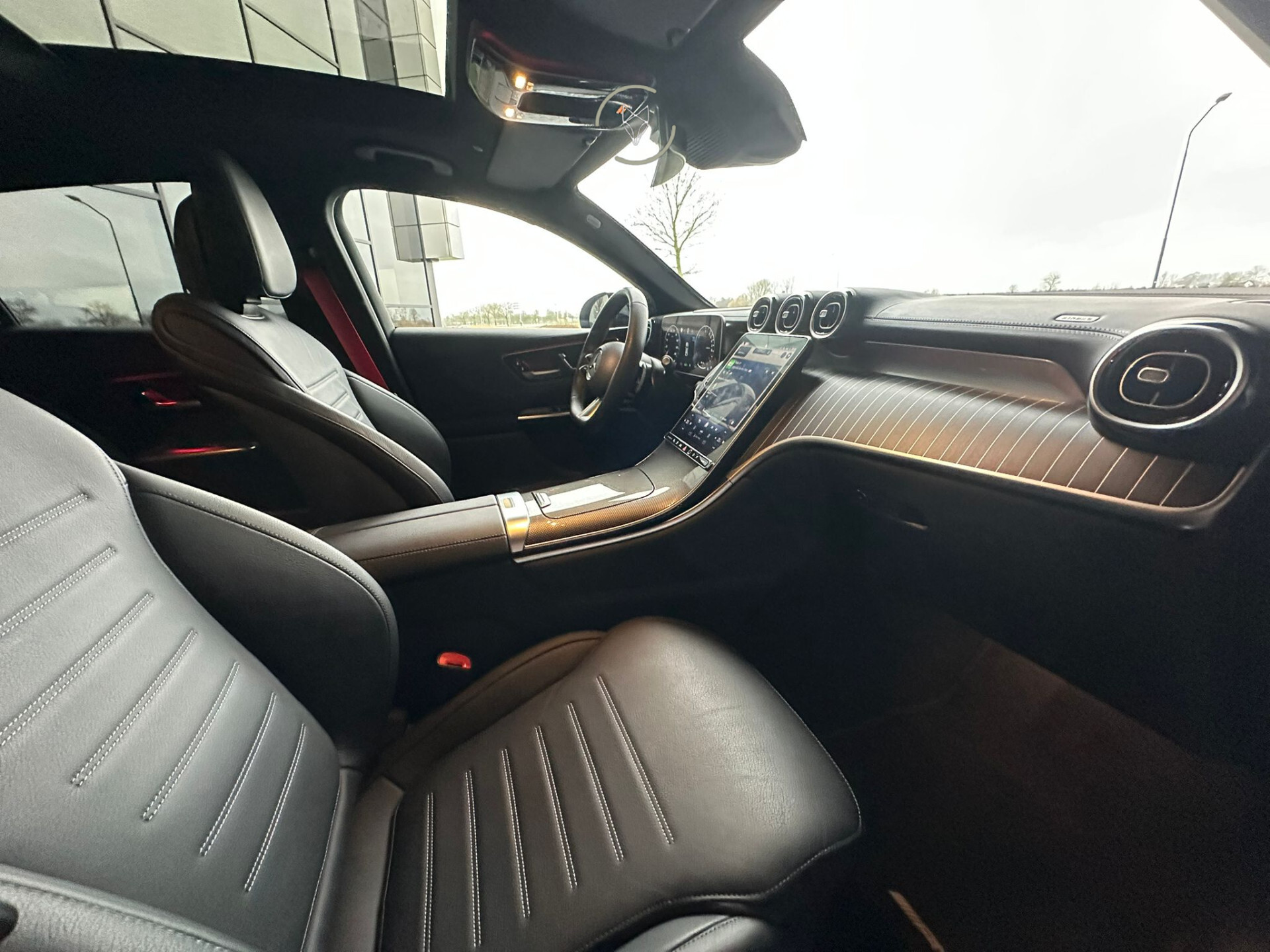 Mercedes-Benz GLC Coupé 400e 4MATIC AMG Line Foto 3