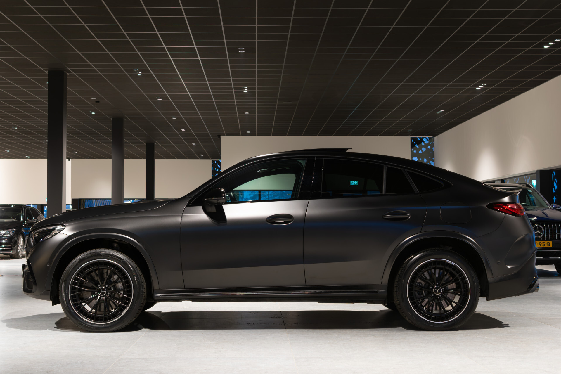 Mercedes-Benz GLC Coupé 400e 4M AMG Optiekpakket | Manufaktur | ACC | Night | 360° | Burmester | Pano | Mem Foto 4