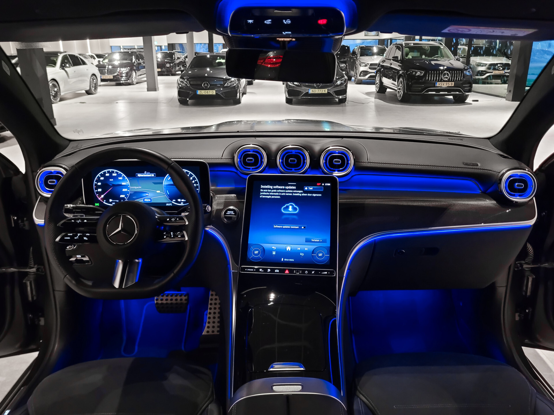 Mercedes-Benz GLC Coupé 400e 4M AMG Optiekpakket | Manufaktur | ACC | Night | 360° | Burmester | Pano | Mem Foto 9