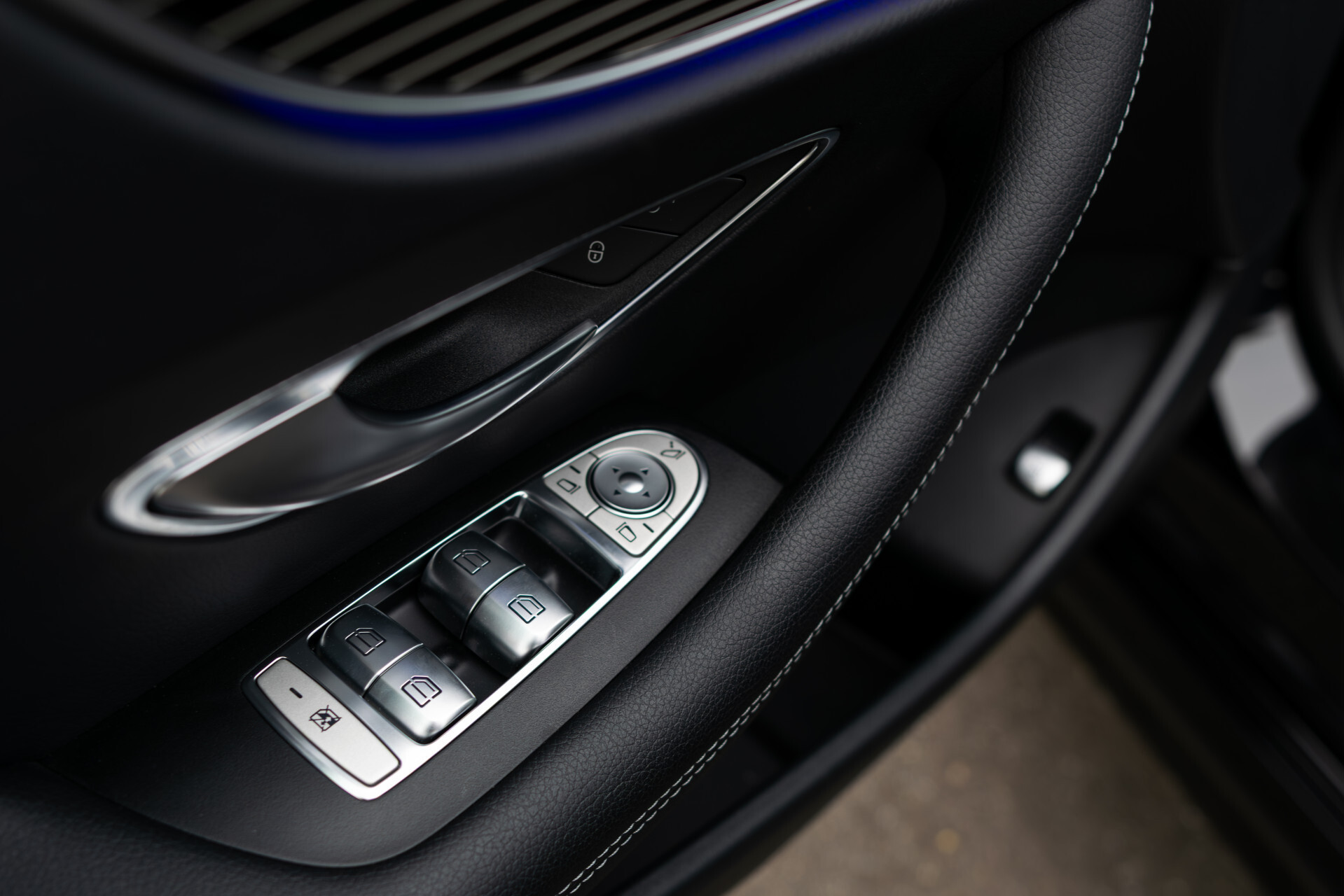 Mercedes-Benz E-Klasse Coupé 300 AMG Night | Pano | Keylessf | Distronic | Burmester | Mem | Flowing Lines Foto 11