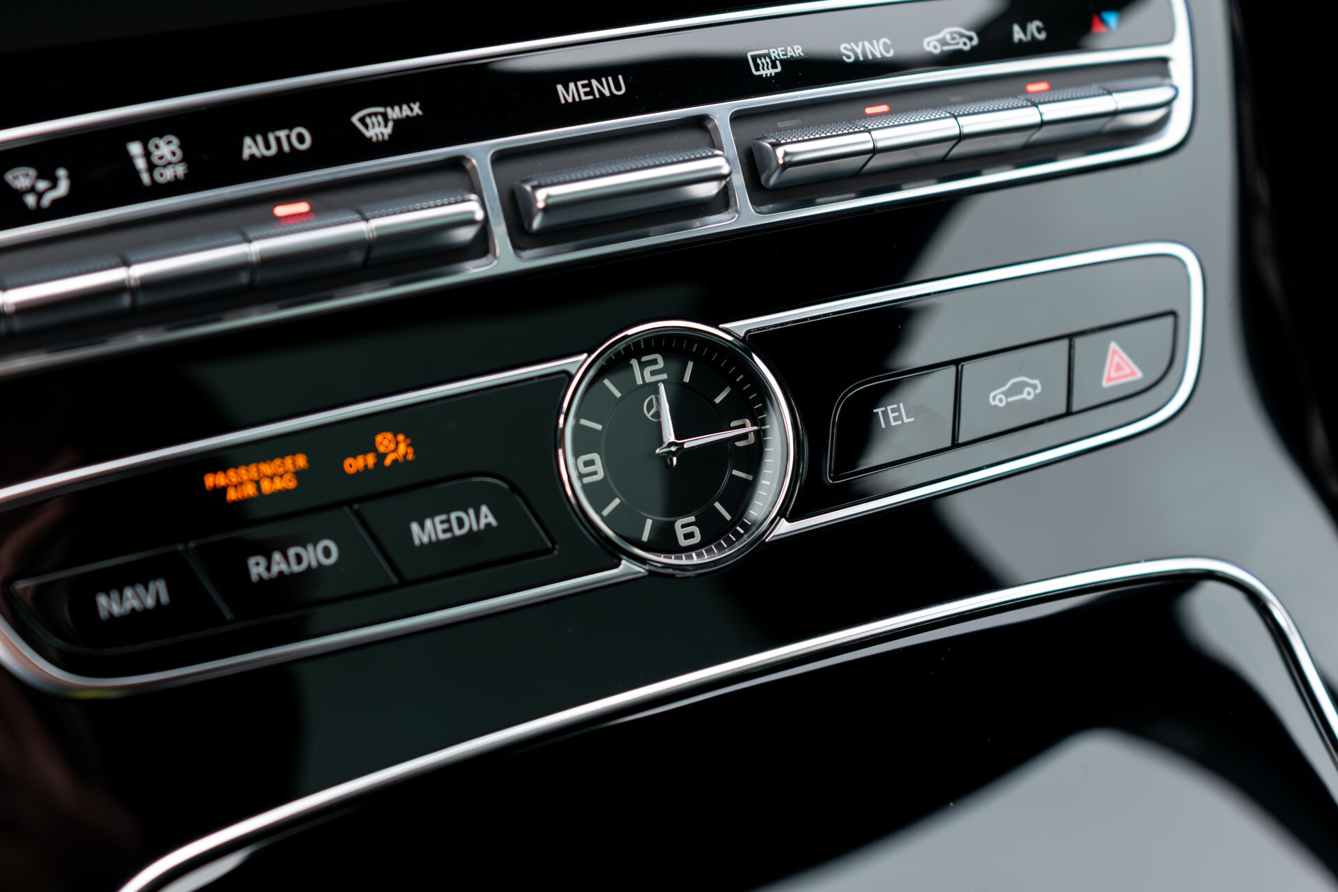 Mercedes-Benz E-Klasse Coupé 300 AMG Night | Pano | Keylessf | Distronic | Burmester | Mem | Flowing Lines Foto 18