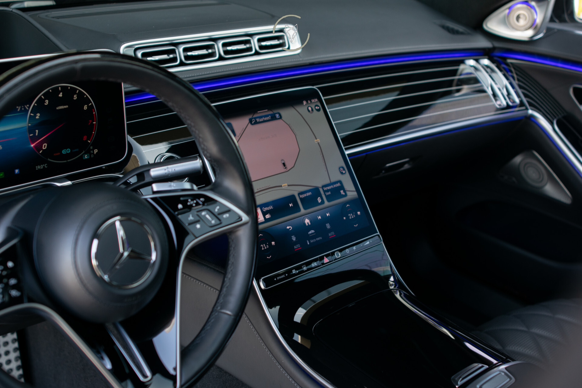 Mercedes-Benz S-Klasse 500 Lang 4M AMG Burmester 4D | First Class | Exclusiefpakket | Klaptafels | Standkachel | Koelkast | 4x Massage | 21” Foto 25