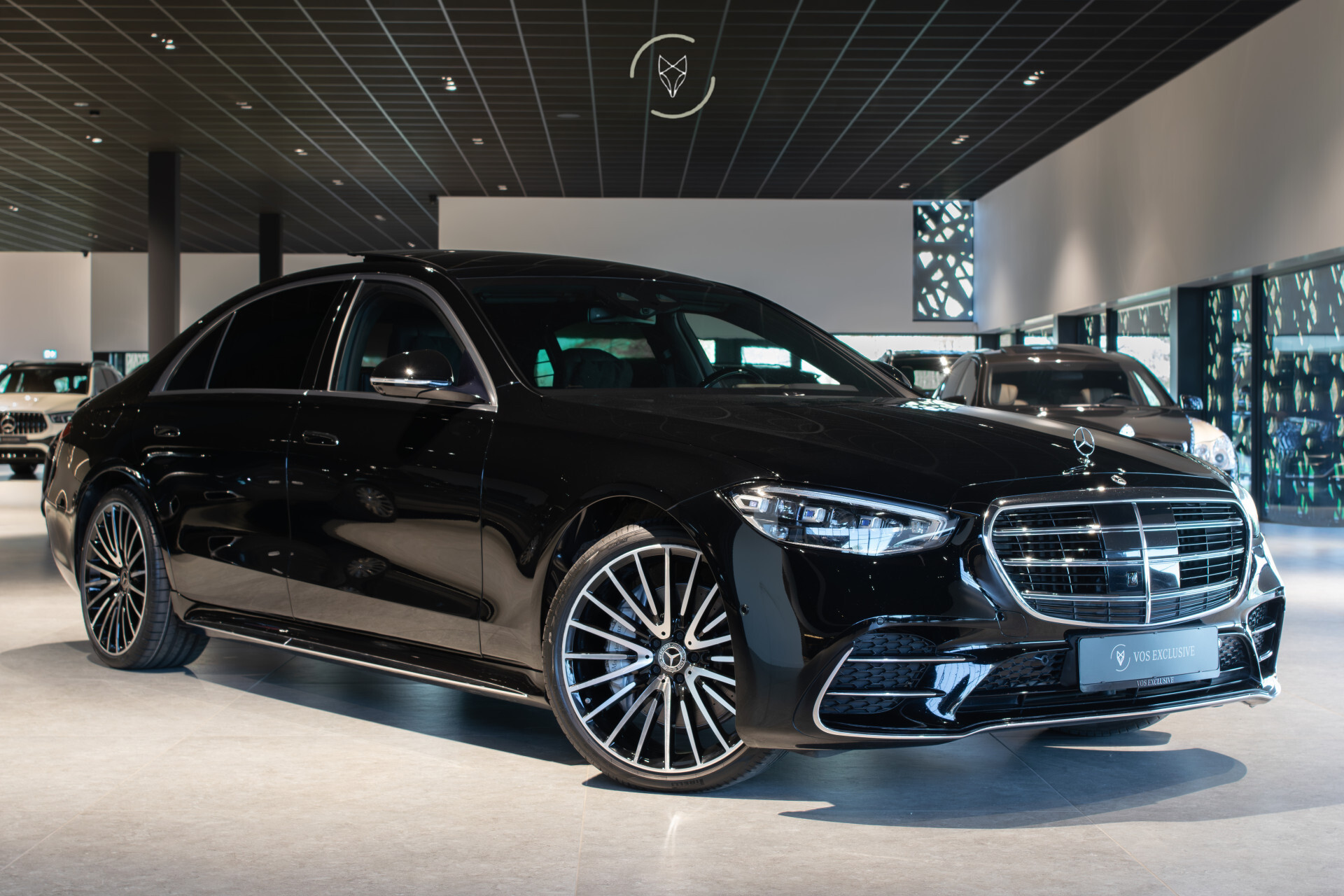 Mercedes-Benz S-Klasse 500 Lang 4M AMG Burmester 4D | First Class | Exclusiefpakket | Klaptafels | Standkachel | Koelkast | 4x Massage | 21” Foto 3