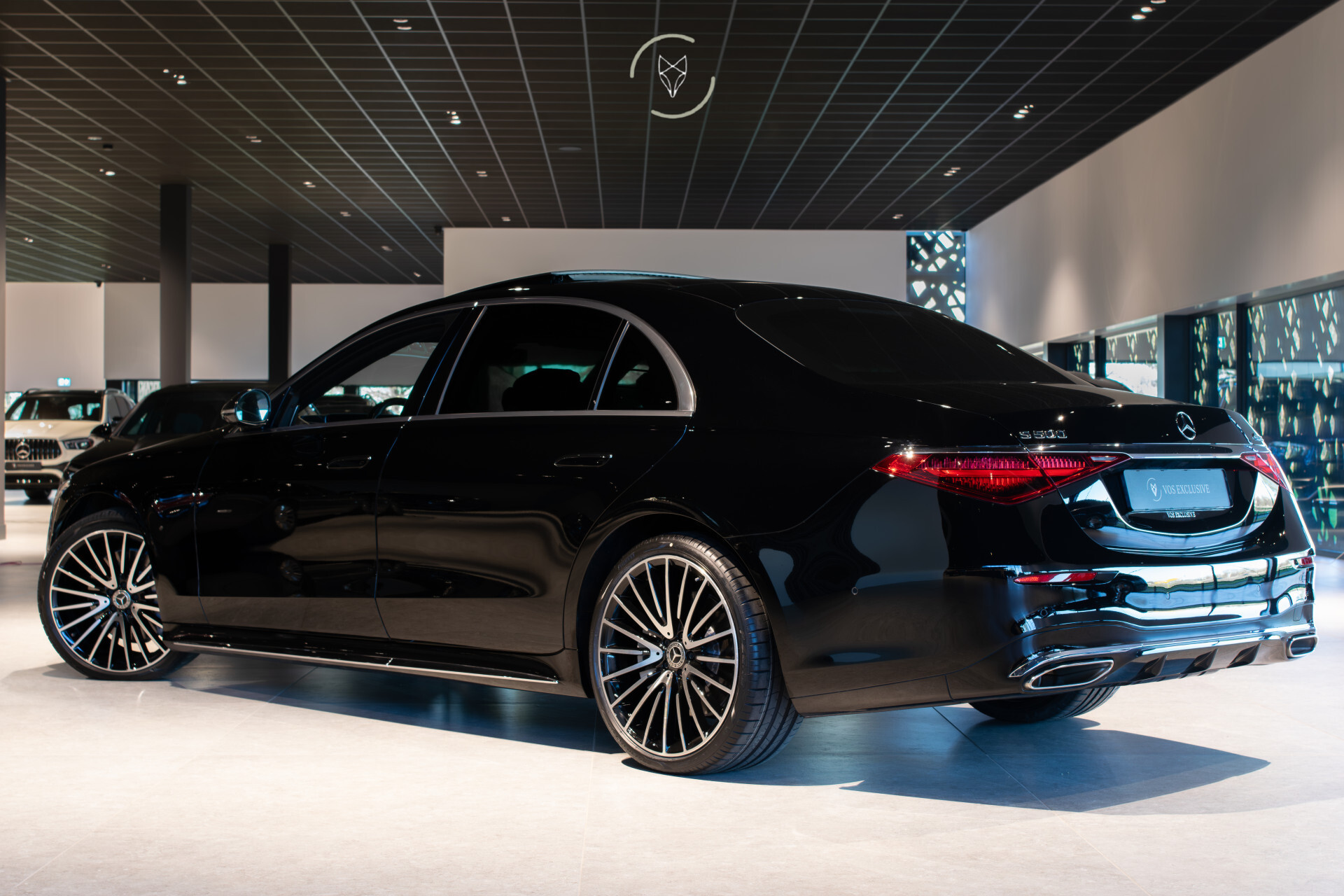 Mercedes-Benz S-Klasse 500 Lang 4M AMG Burmester 4D | First Class | Exclusiefpakket | Klaptafels | Standkachel | Koelkast | 4x Massage | 21” Foto 4