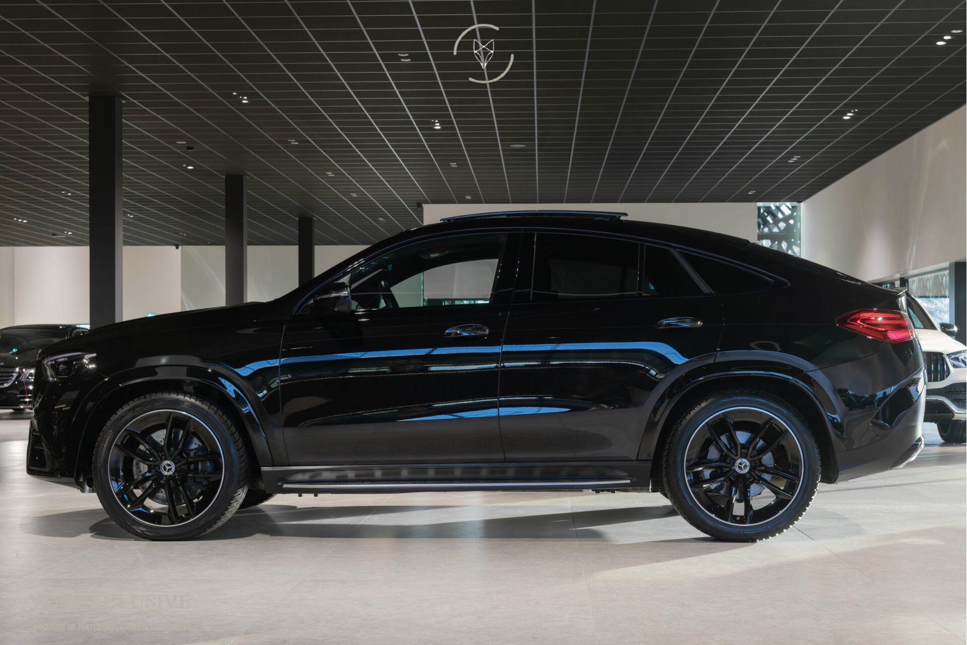 Mercedes-Benz GLE Coupé 450 d 4-M AMG Night | Manufaktur | Massage | ACC | HUD | Standkachel | Burmester | Keyless | 22'' | Garantie t/m 18-7-2029 | Premium Plus Foto 4
