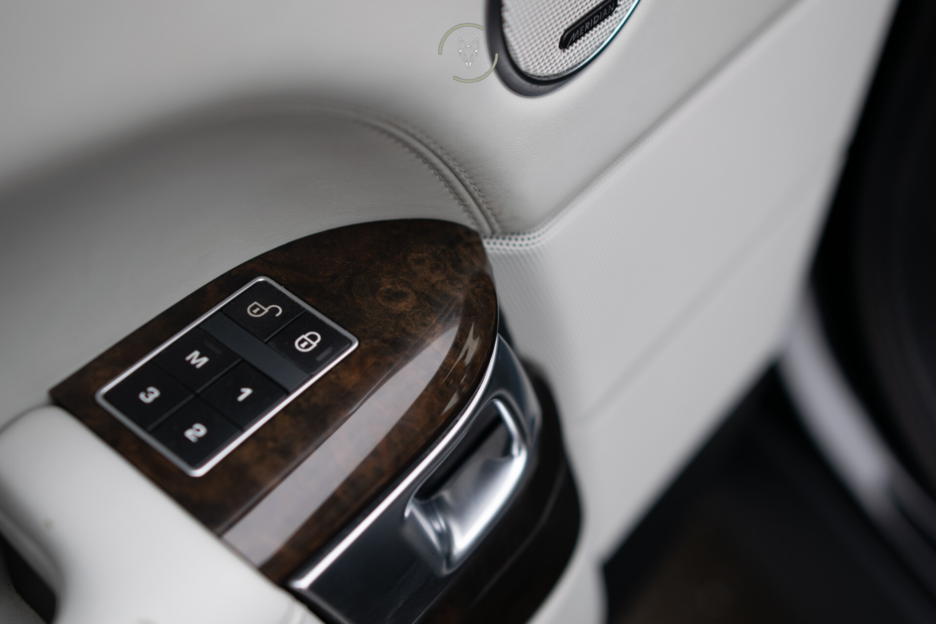 Land Rover Range Rover 4.4 SDV8 Autobiography Meridian | 360 | ACC | Keyless | Massage | 21'' | Trekhaak | Dealer onderhouden Foto 24