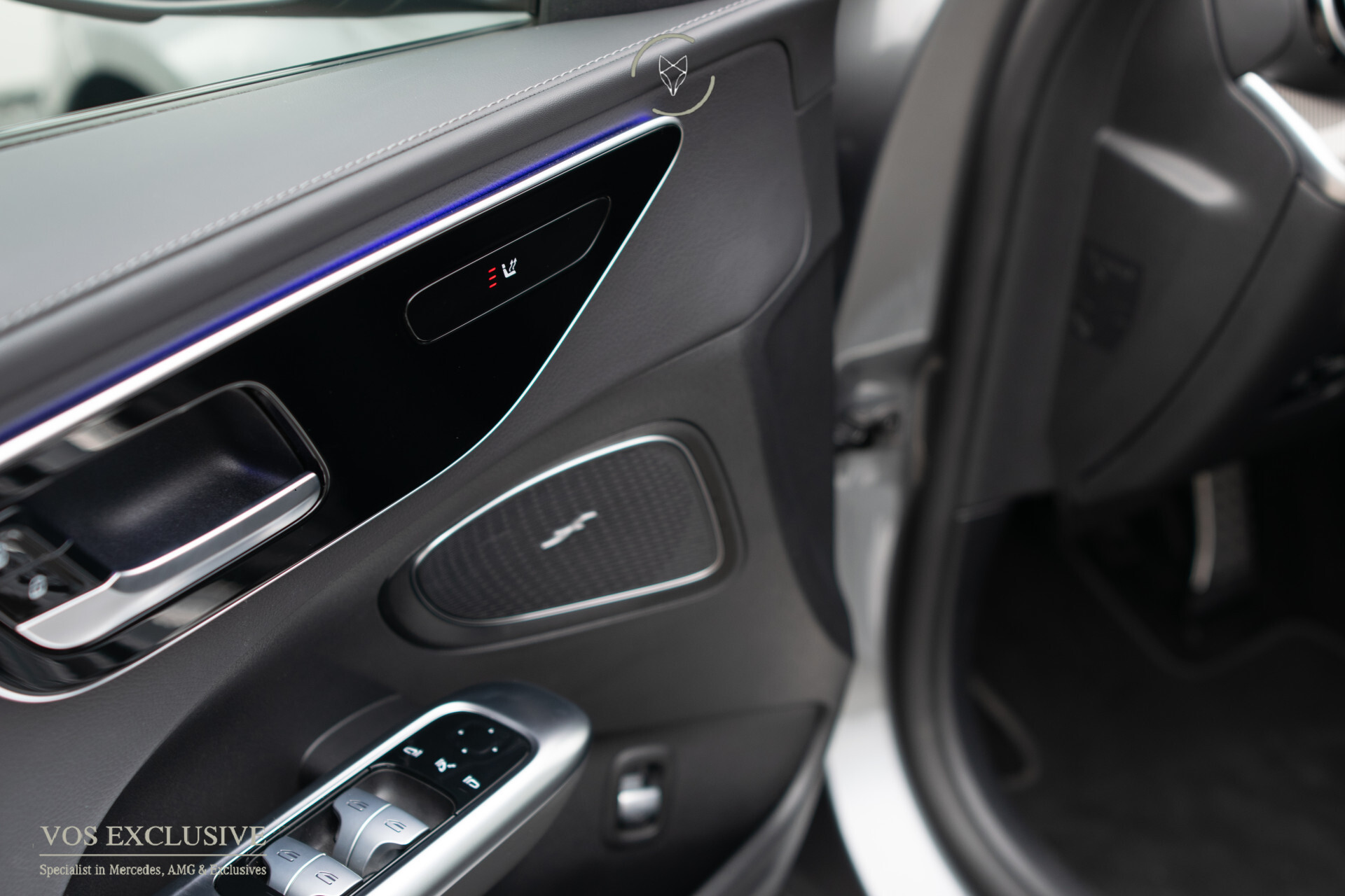 Mercedes-Benz C-Klasse Estate 300 AMG Night Massage | ACC | Keyless | Pano | 360 | Soundsysteem | LED | 19" | New Service Foto 10