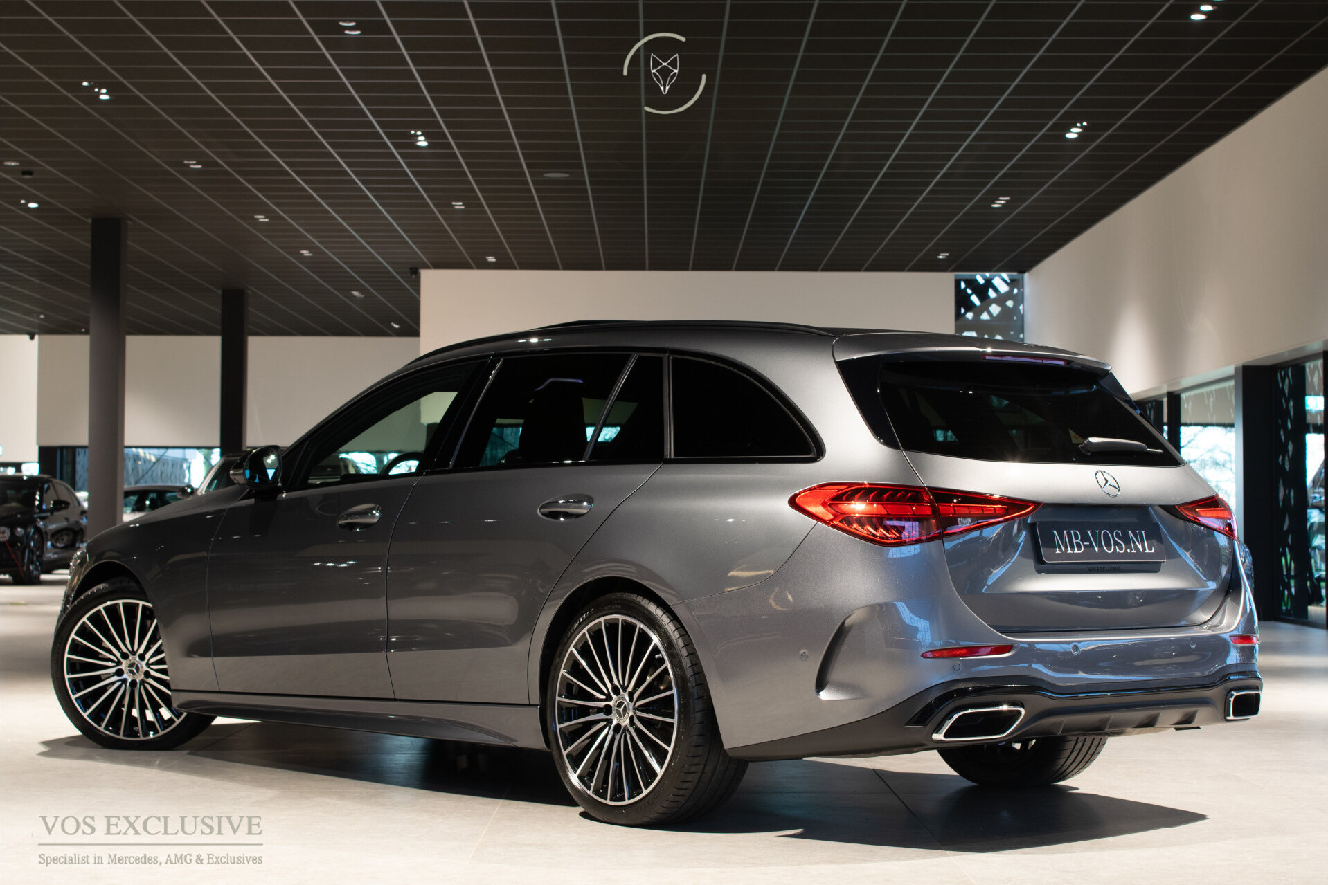 Mercedes-Benz C-Klasse Estate 300 AMG Night Massage | ACC | Keyless | Pano | 360 | Soundsysteem | LED | 19" | New Service Foto 2