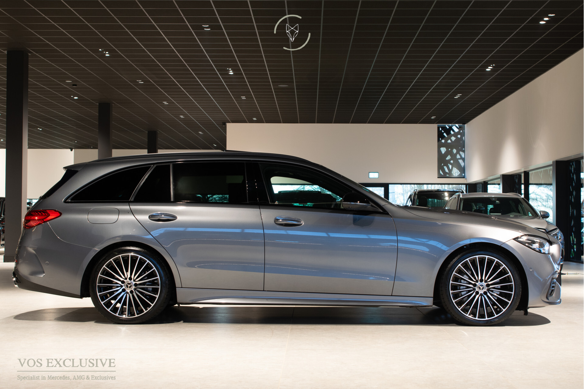 Mercedes-Benz C-Klasse Estate 300 AMG Night Massage | ACC | Keyless | Pano | 360 | Soundsysteem | LED | 19" | New Service Foto 3