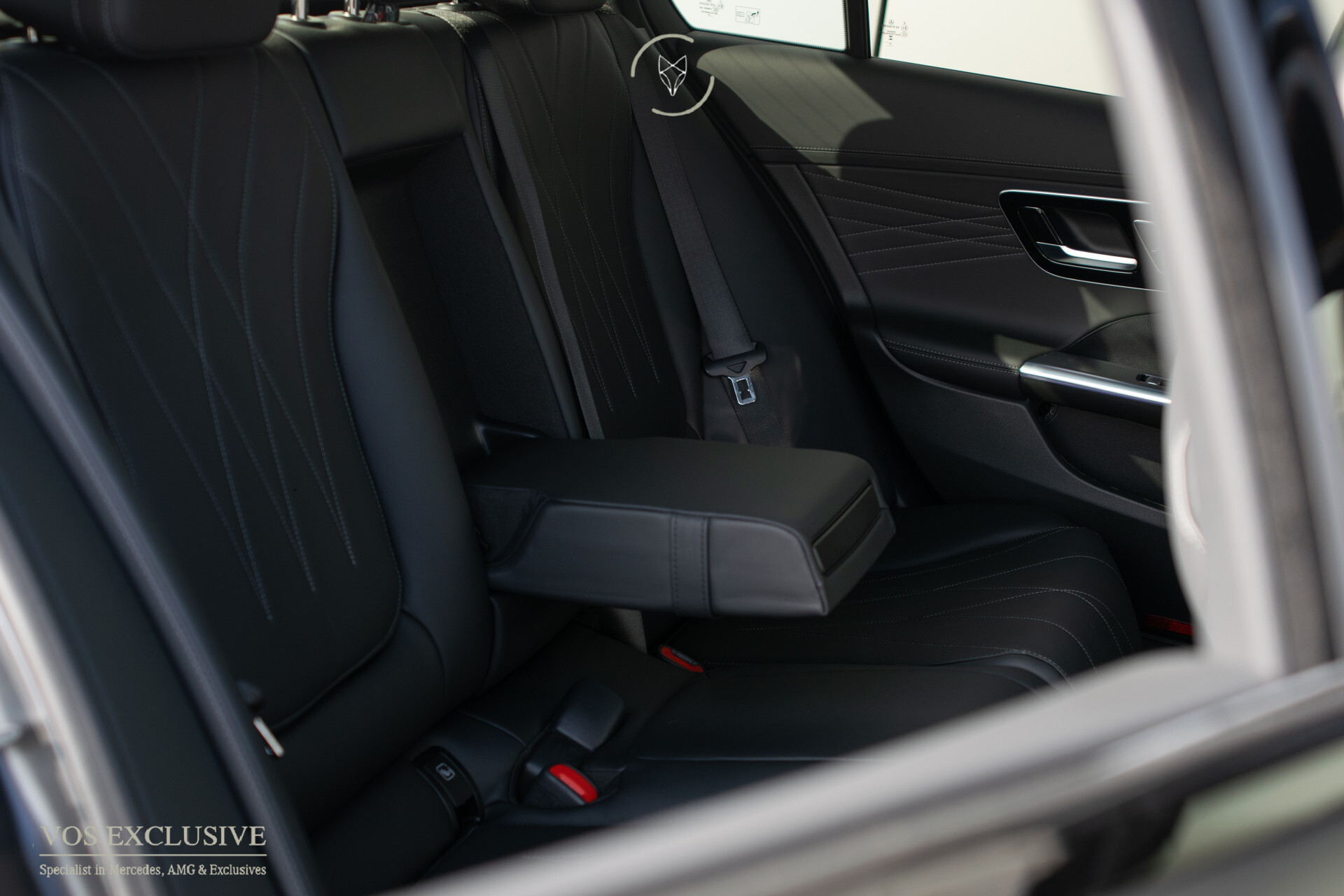 Mercedes-Benz C-Klasse 300 e AMG Magno | Nappa | Night | Rij-assistentie Plus | Keyless-Go | Stoelkoeling | Pano | 360° | Burmester | 19'' Foto 12