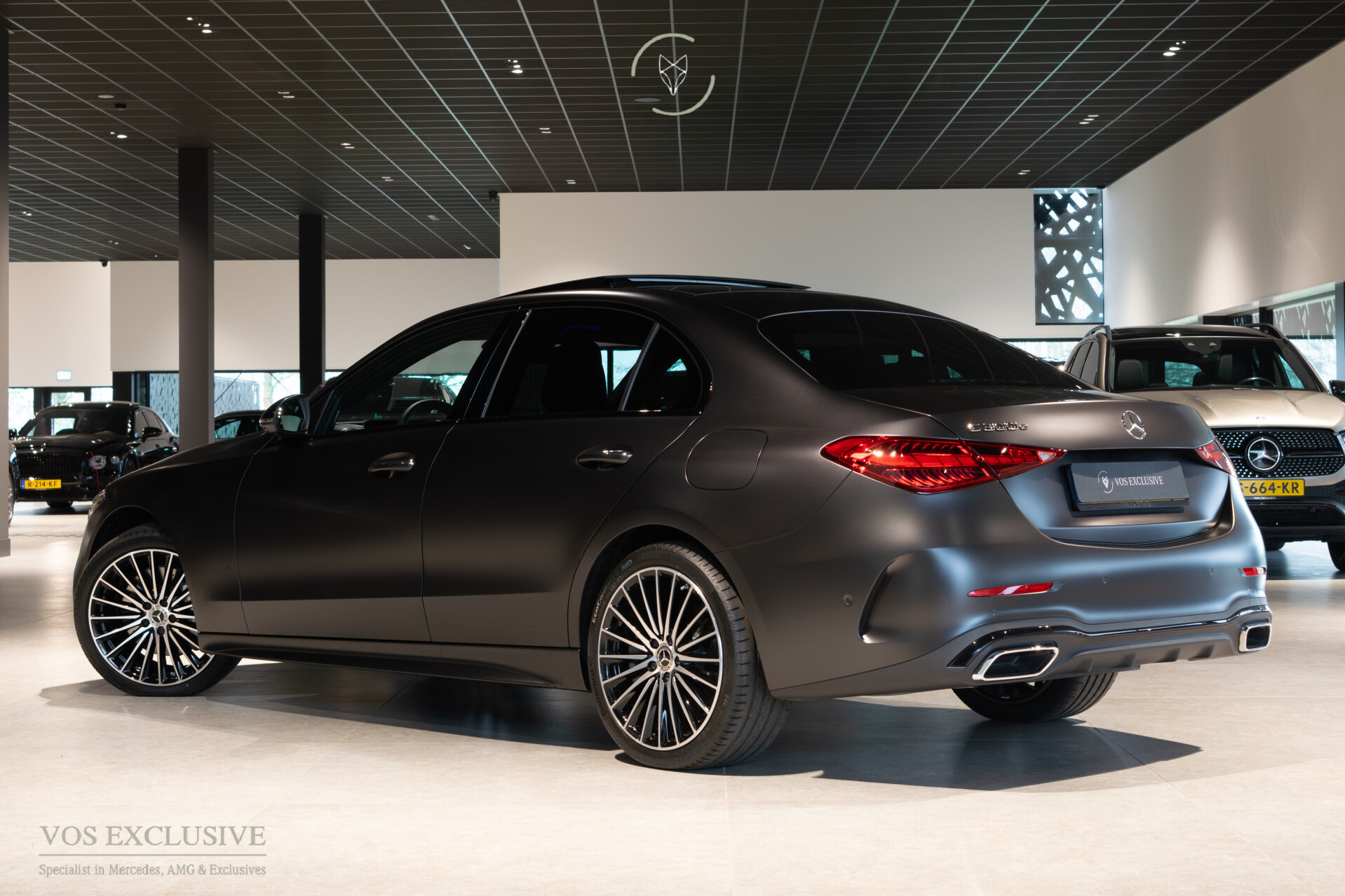 Mercedes-Benz C-Klasse 300 e AMG Magno | Nappa | Night | Rij-assistentie Plus | Keyless-Go | Stoelkoeling | Pano | 360° | Burmester | 19'' Foto 2