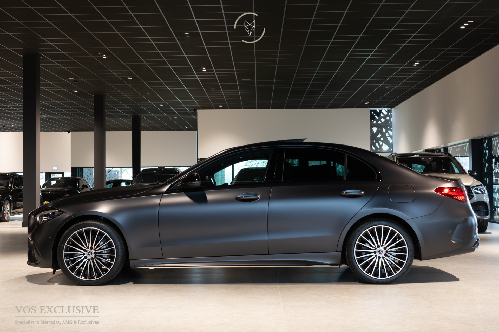 Mercedes-Benz C-Klasse 300 e AMG Magno | Nappa | Night | Rij-assistentie Plus | Keyless-Go | Stoelkoeling | Pano | 360° | Burmester | 19'' Foto 4