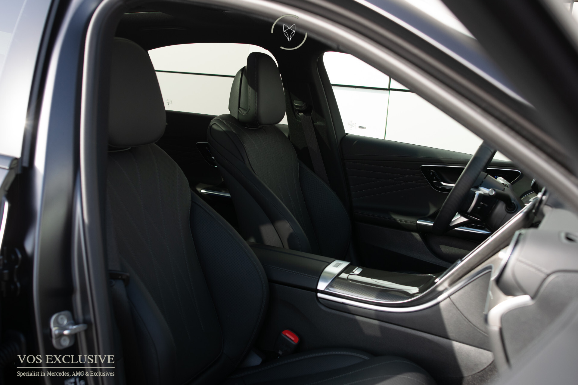 Mercedes-Benz C-Klasse 300 e AMG Magno | Nappa | Night | Rij-assistentie Plus | Keyless-Go | Stoelkoeling | Pano | 360° | Burmester | 19'' Foto 7