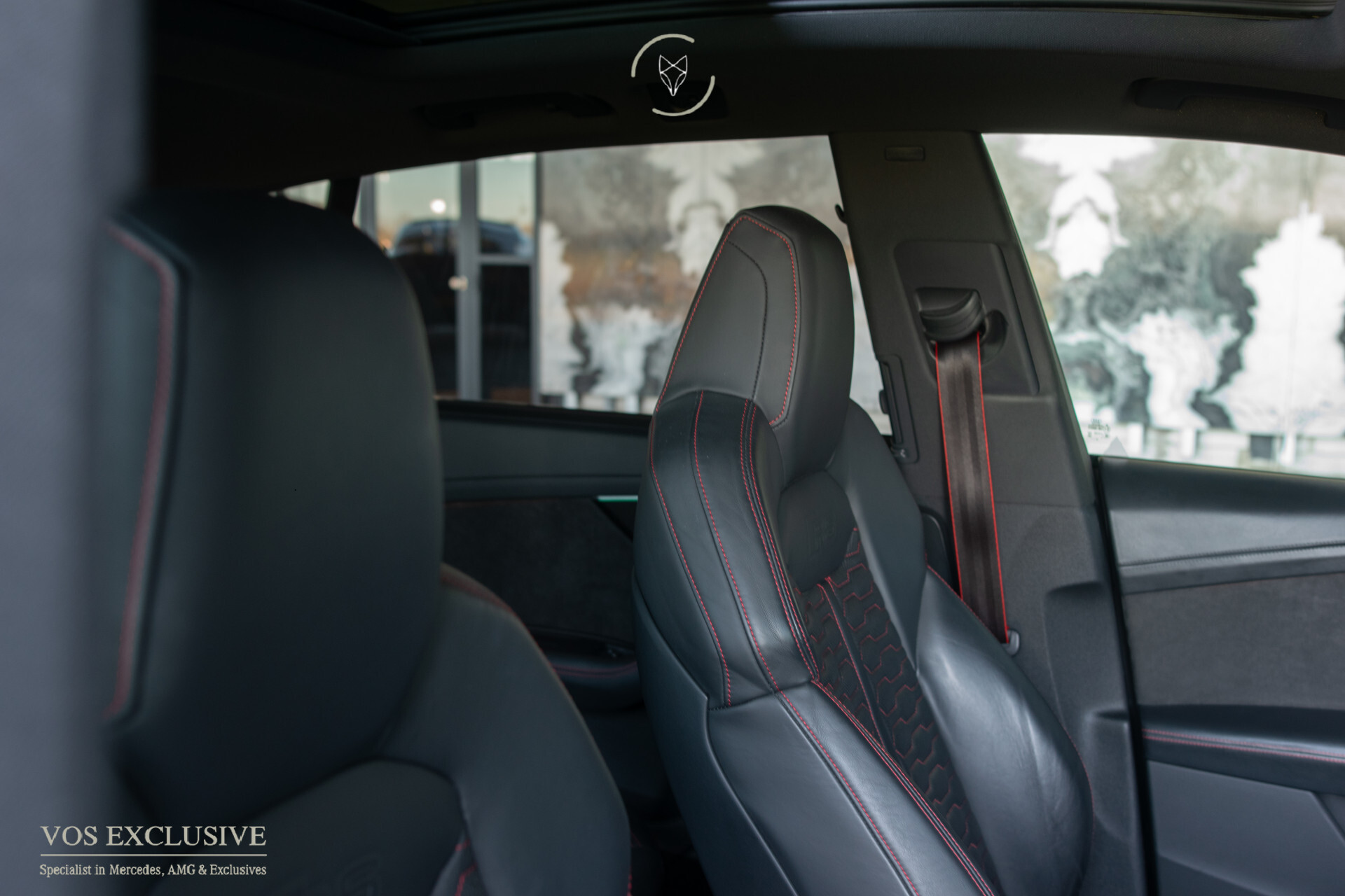 Audi RSQ8 4.0 TFSI Quattro 23'' Vossen | Ceramic | Carbon | Aeropakket | B&O 3D | RS Dynamic | 4-wielsturing | ACC | HUD | Keyless | Trekhaak | Softclose Foto 13