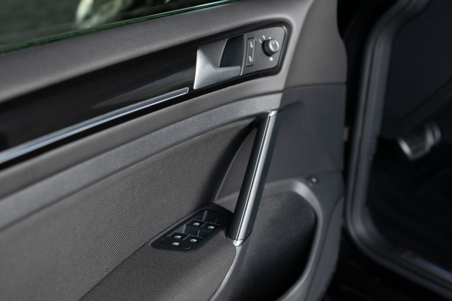 Volkswagen Golf 1.4 TSI GTE Executive Plus | 1ste eigenaar | New Service | Trekhaak | Sportstoelen | LED | 18" | ECC | SOH 83% | Cruise Control Foto 13